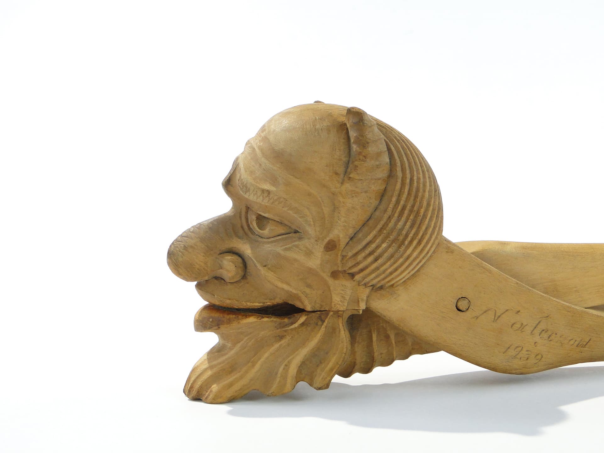 Nutcracker Devil, light brown wood, Poland, 1930s. - 158702