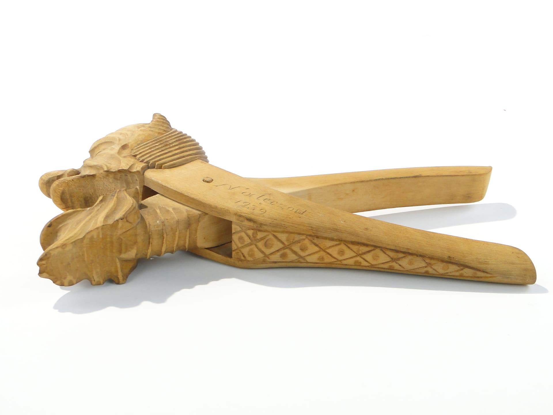 Nutcracker Devil, light brown wood, Poland, 1930s. - 158703