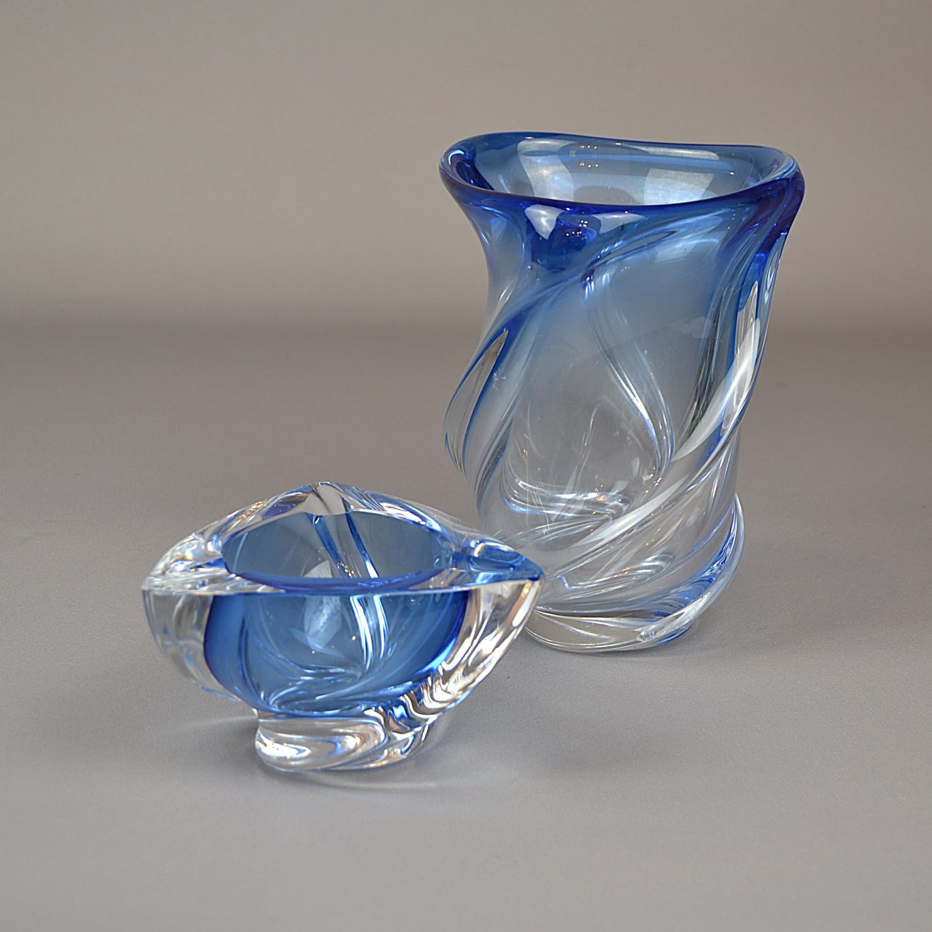 Popielniczka, niebieski kryształ, Val St Lambert, Belgia, lata 70. - 1188