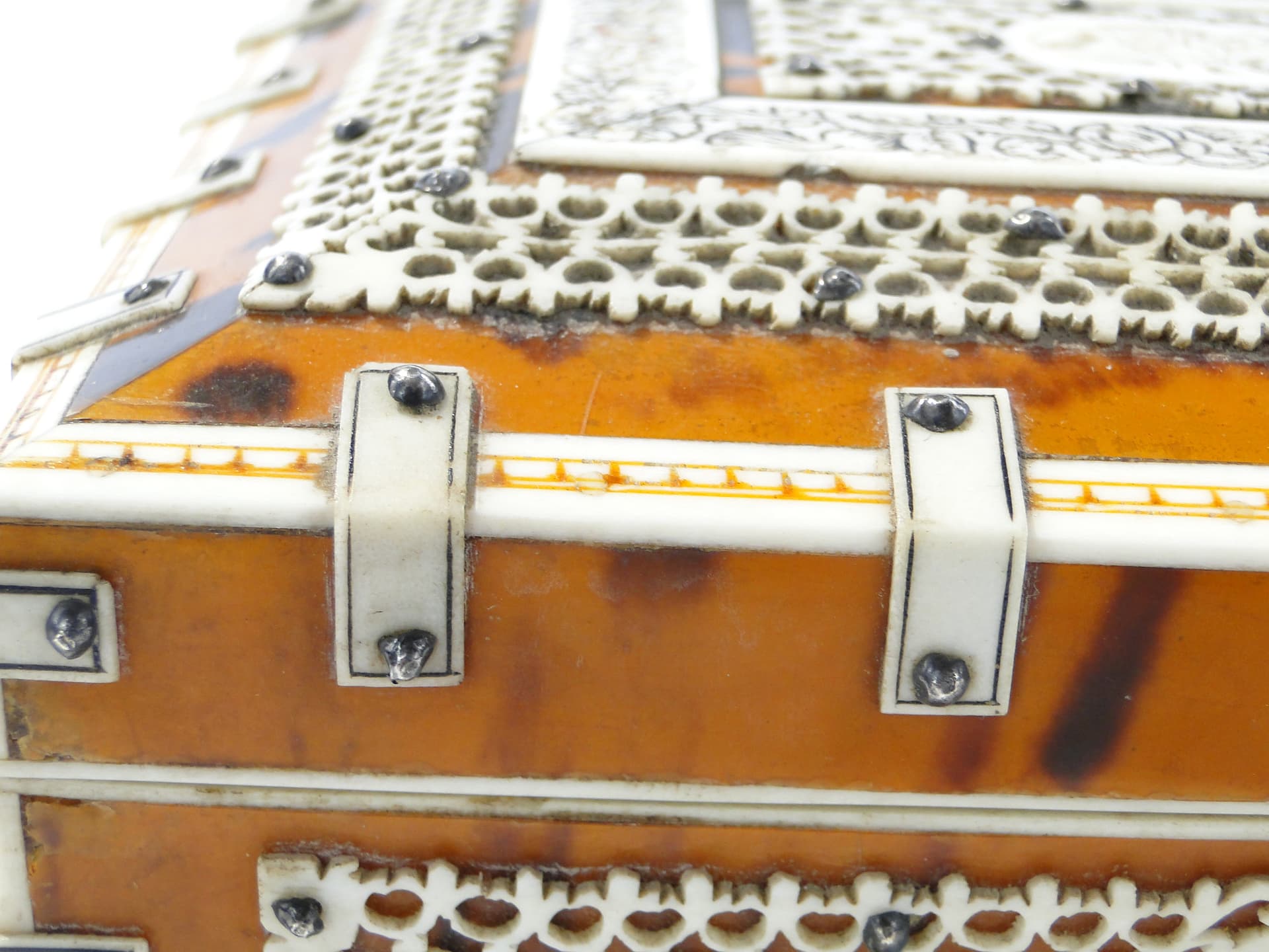 Kaseta na lwich łapkach XIX w - 158783