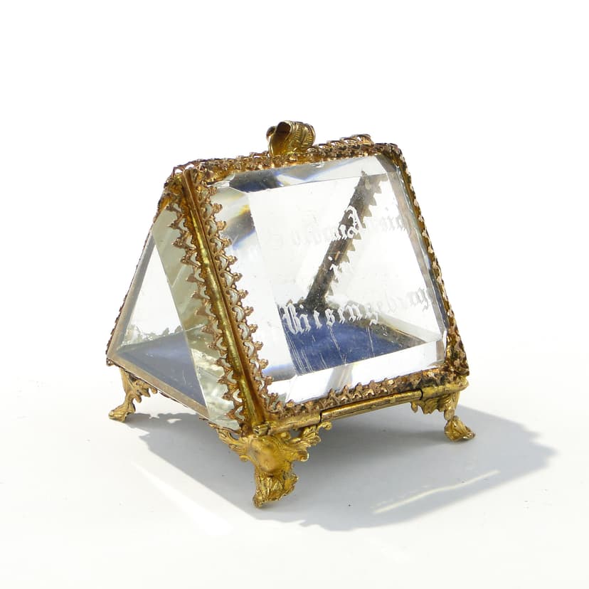 Kryształowe pudełko na biżuterię XIX w