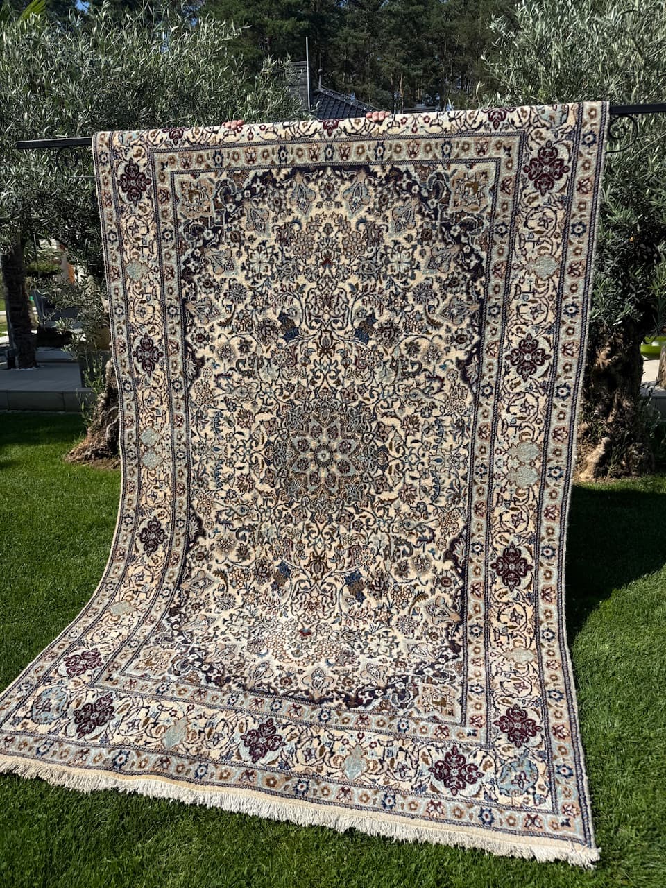 Persian Rug Nain 300x200 cm, ivory wool, silk, Iran - 158896