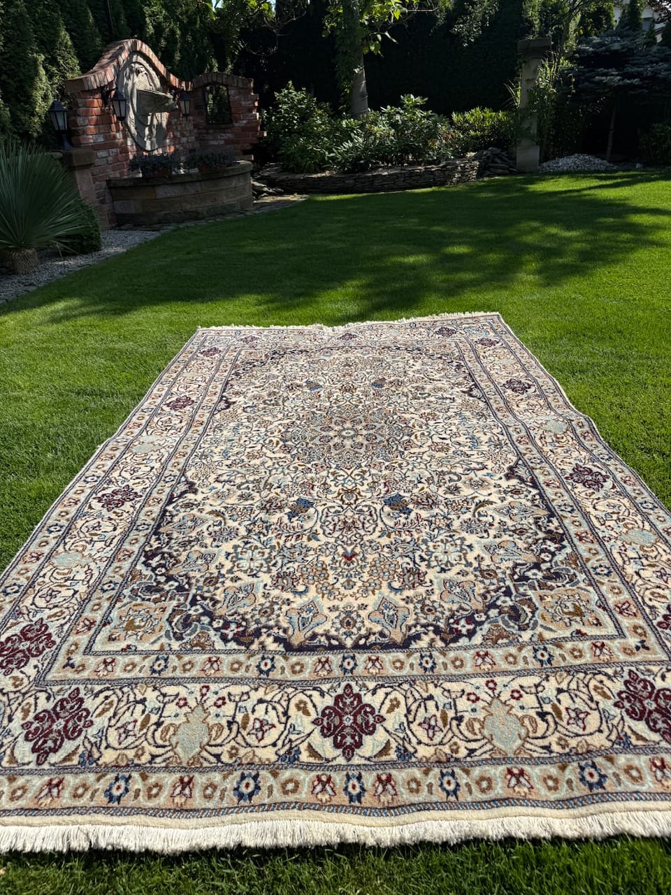 Persian Rug Nain 300x200 cm, ivory wool, silk, Iran - 158898