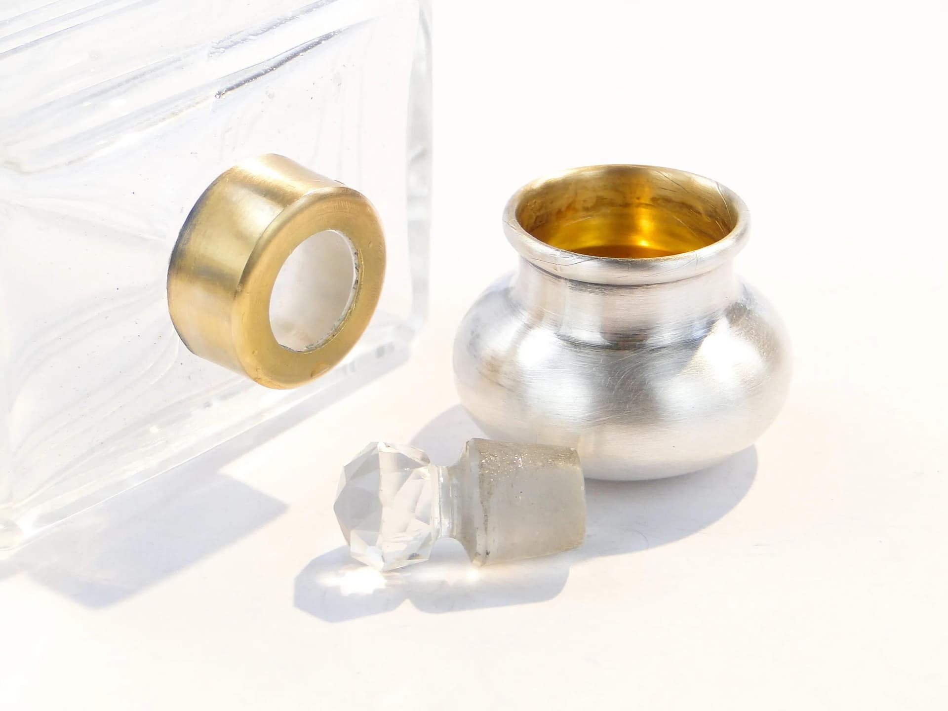 Flakon na perfumy, szkło kryształowe transparent, srebro, Francja, początek XX w. - 10178