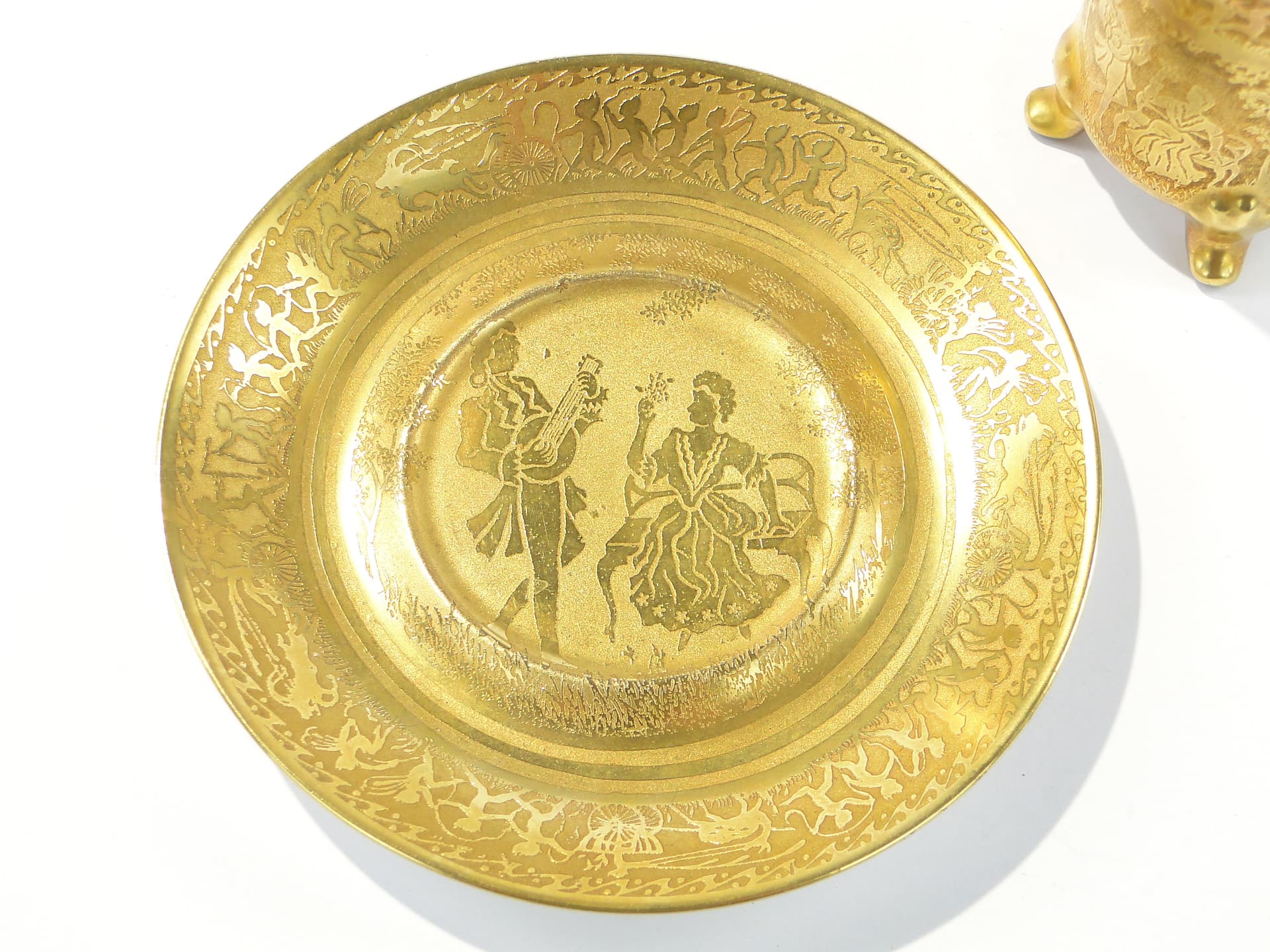 Złota filiżanka do czekolady na 4 nóżkach, D.W. Porzellan Karlsbader Wertarbeit, Niemcy, lata 20. - 159015