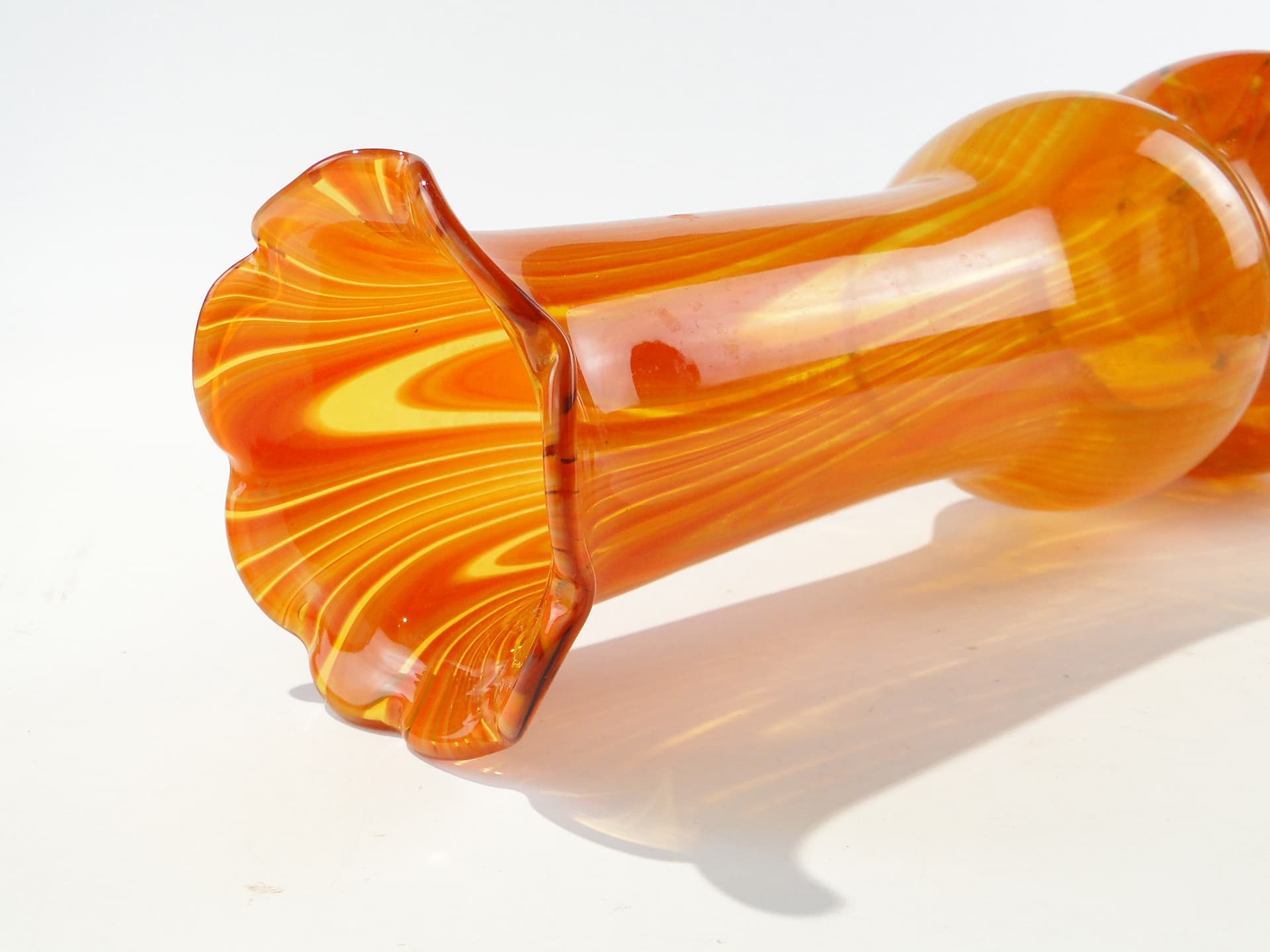 Wysoki wazon Huta Szkła Laura, Tarnowiec, l. 70. - 159034