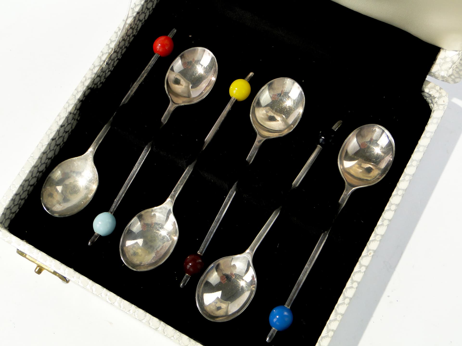 Kolorowe łyżeczki do kawy l. 40-50 - 159041