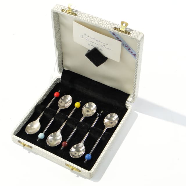 Kolorowe łyżeczki do kawy l. 40-50 - WYMIARY