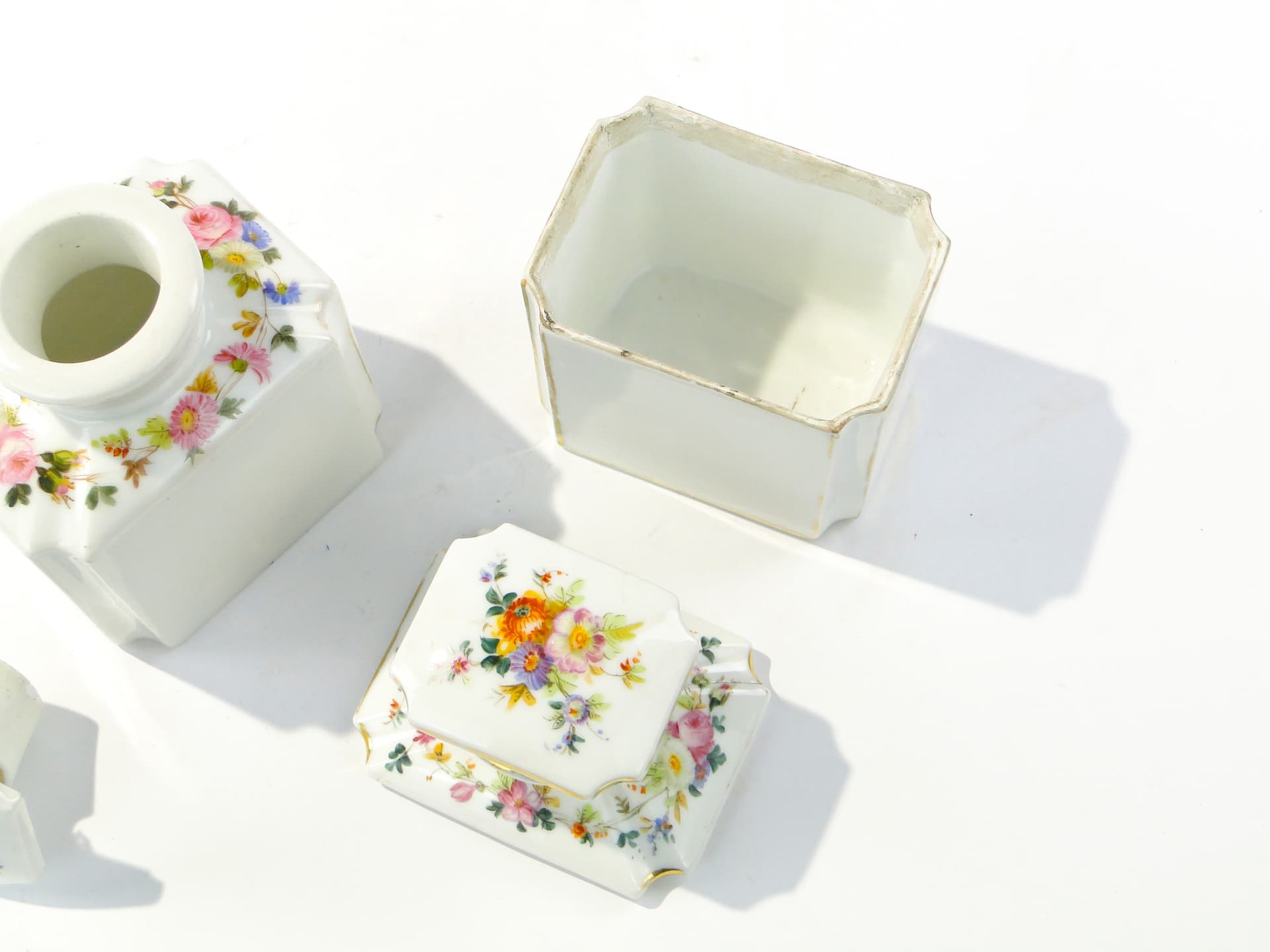 Porcelanowe herbatnice Francja XIX wiek - 159082