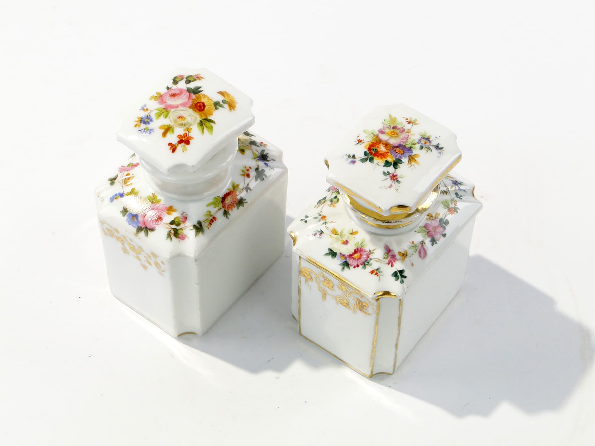 Porcelanowe herbatnice Francja XIX wiek - 159072