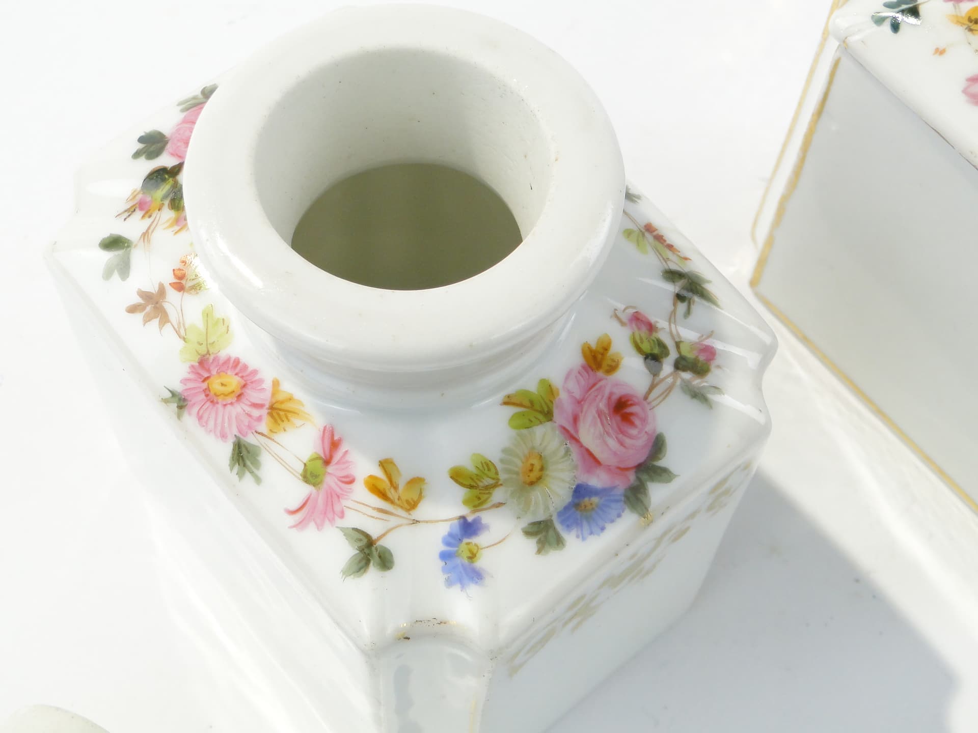 Porcelanowe herbatnice Francja XIX wiek - 159077