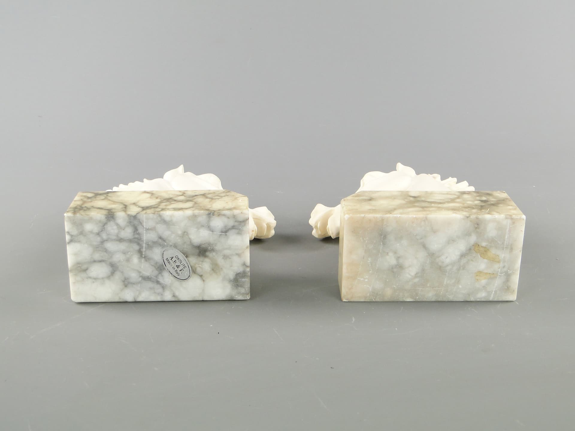 Podpórki do książek Ivory White, marmur, Włochy, lata 50. - 159279