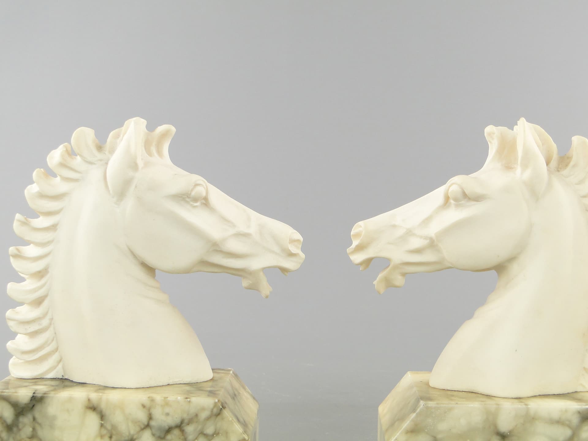 Podpórki do książek Ivory White, marmur, Włochy, lata 50. - 159276