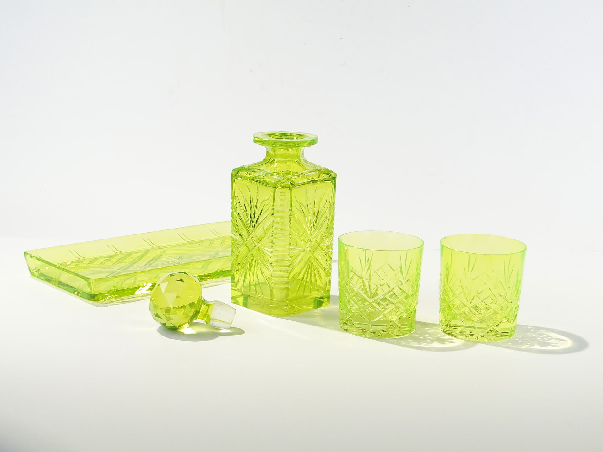 Zestaw do alkoholu, karafka i szklanki szkło uranowe - 159298