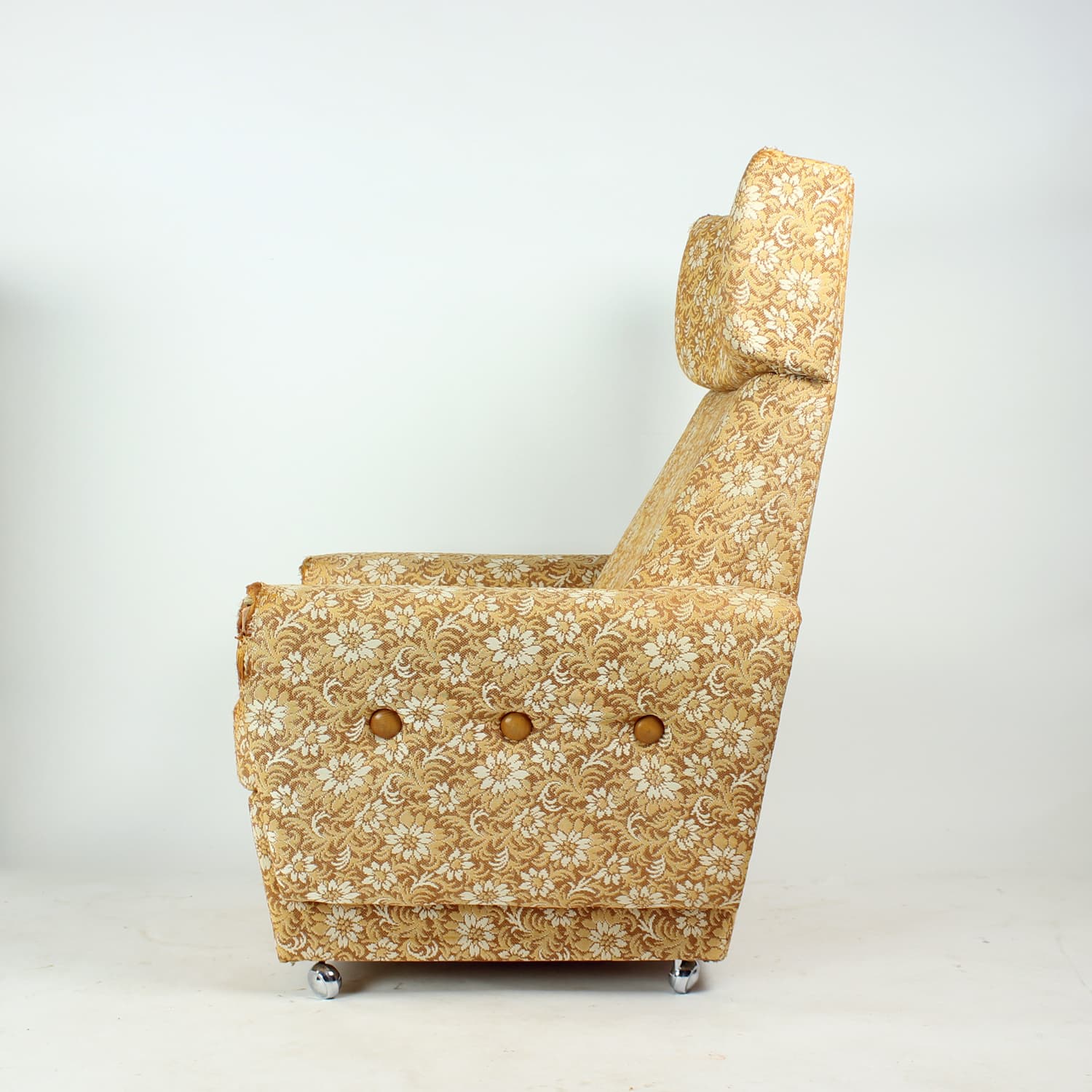 Fotel wingchair żółty, TON, Czechosłowacja, lata 60. - 159424