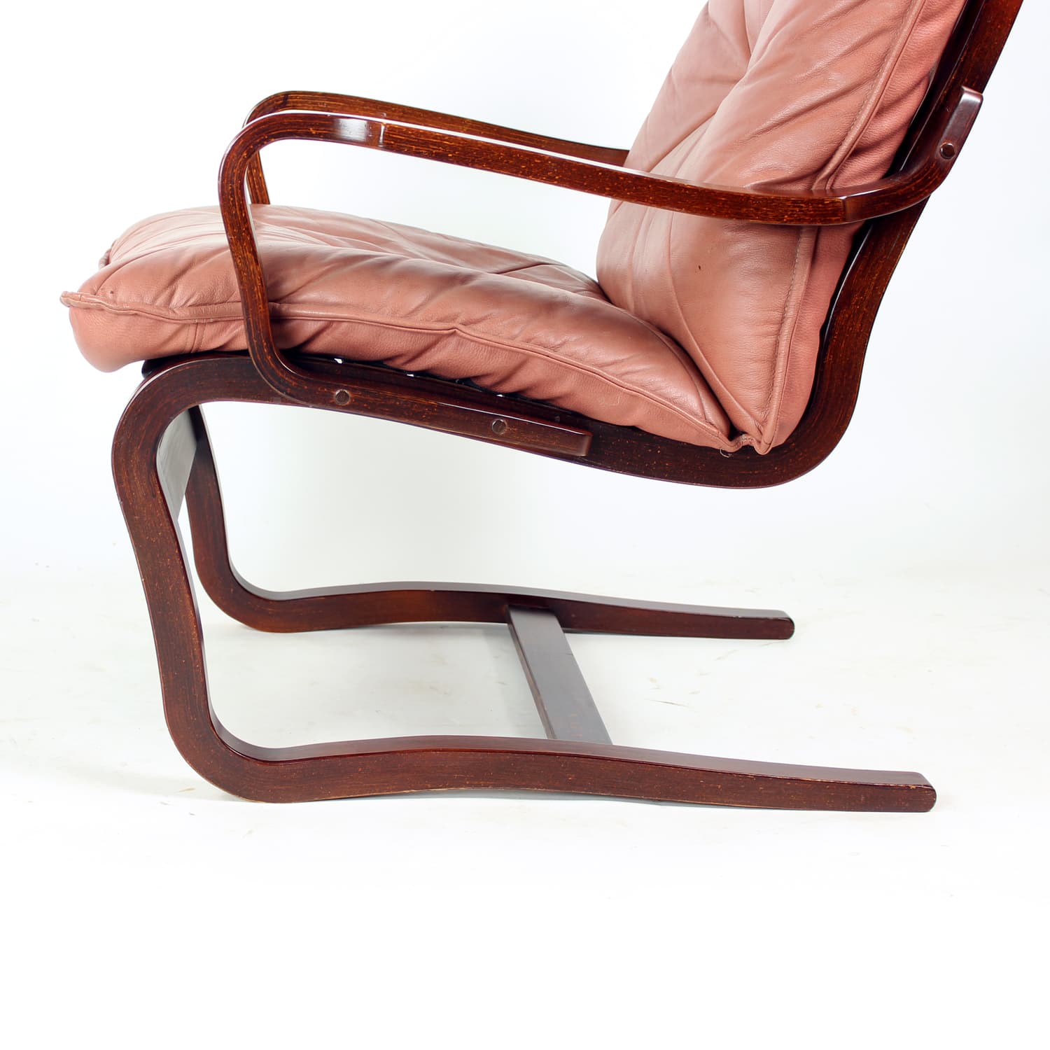 Armchair, modernist, pink natural leather, walnut, J.M. Birking & Co., Denmark, 1970s. - 159447