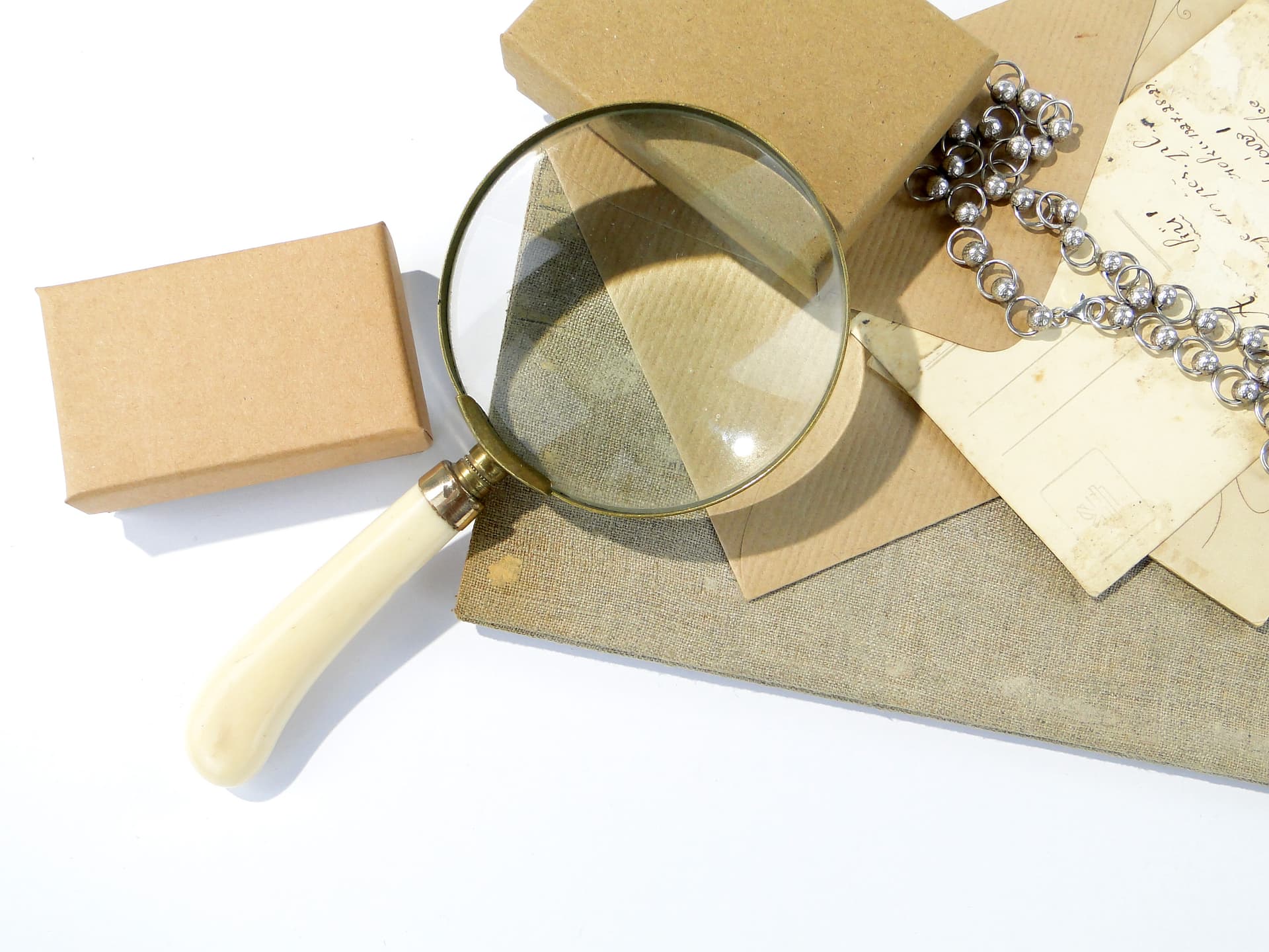 Desk Magnifier, Art Deco, golden brass, ivory-effect handle, 1950s - 159889