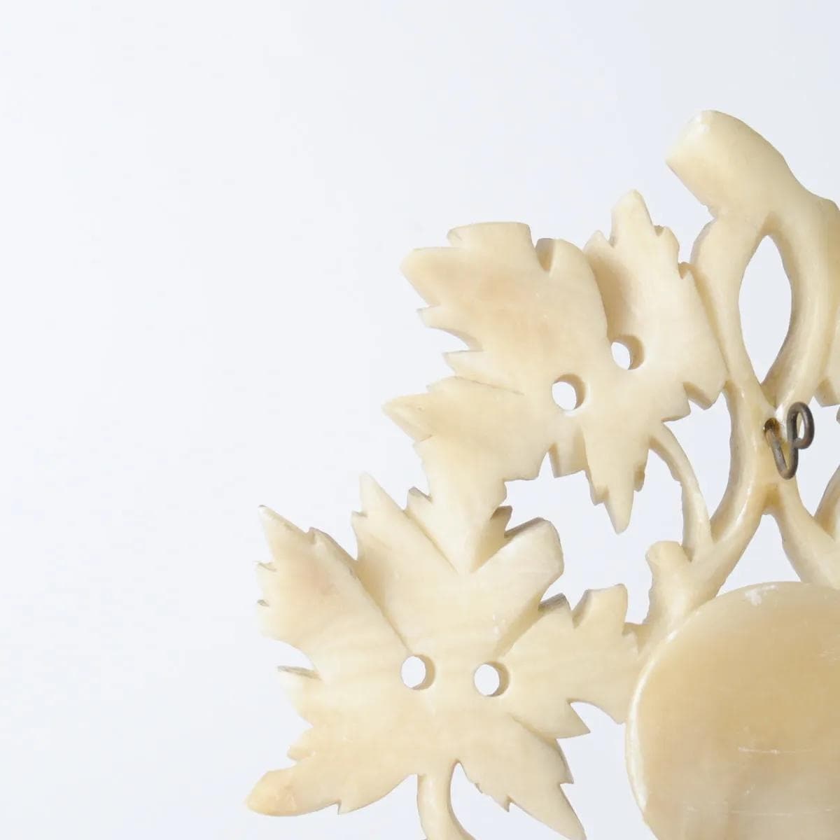 Pocket Watch Stand, ivory alabaster, Italy, 19th c. - 160569