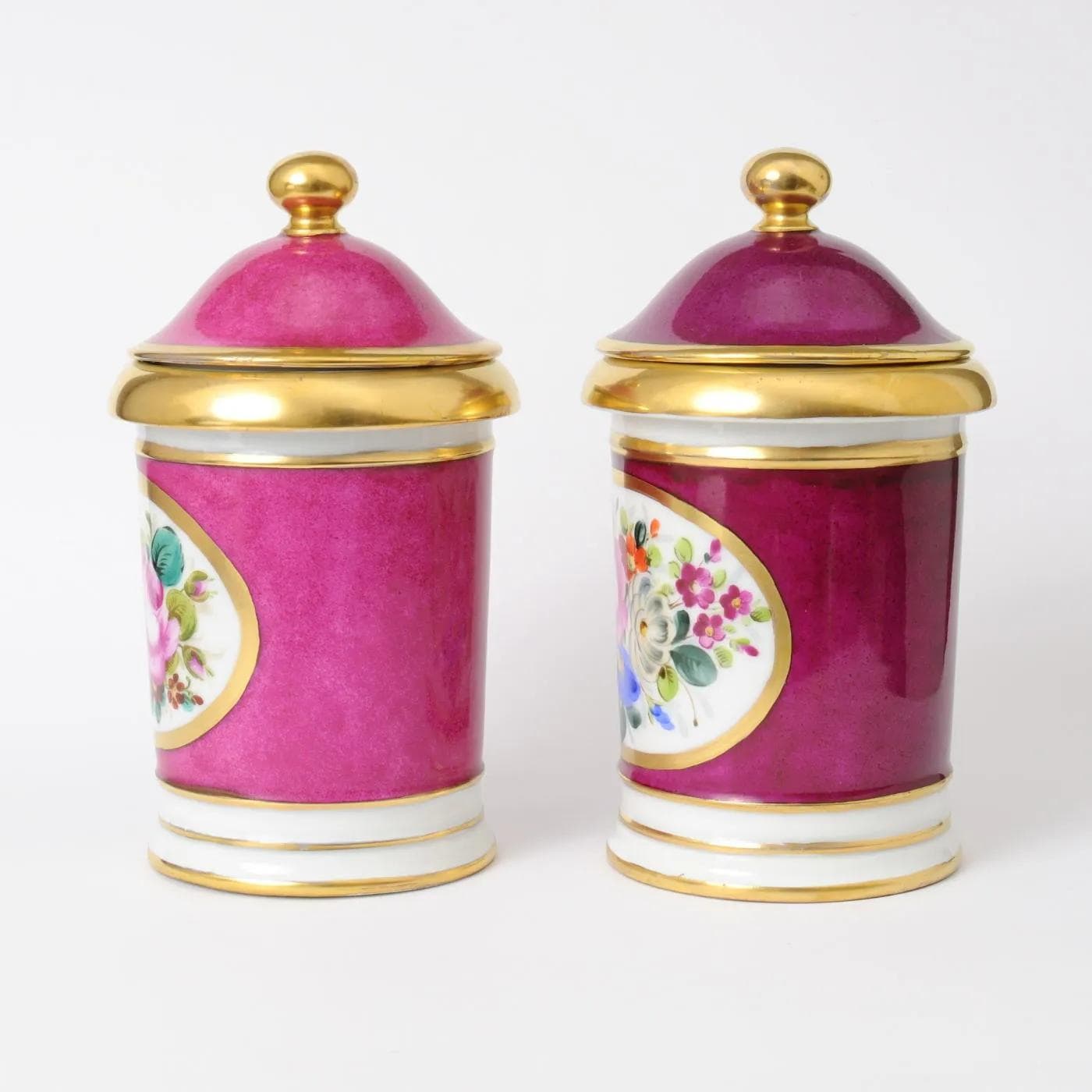 Pair of Empire Decorative Containers, multicolor porcelain, France, 19th c. - 160482