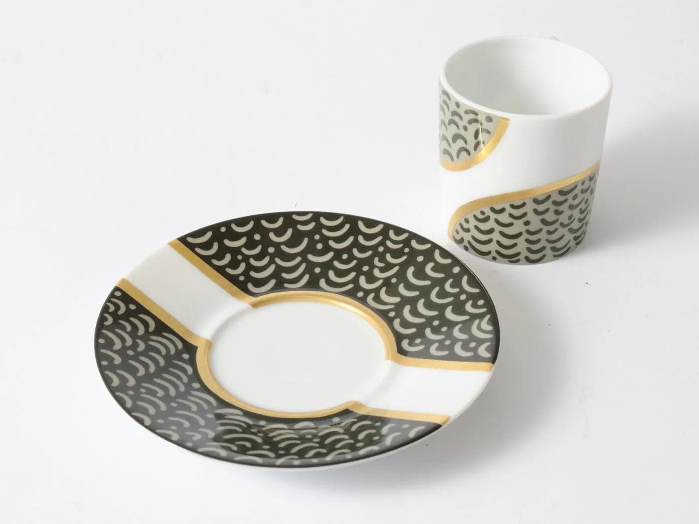 Set of four coffee cups, multicolor porcelain, by D. Roman, Limoges, France, 1980s. - 160414