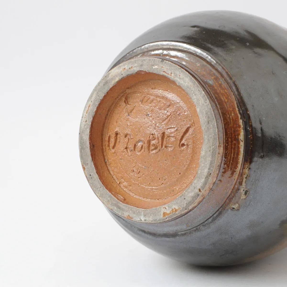 Vase, brown, stoneware, by R. Guerin, Belgium, 1940s. - 160373