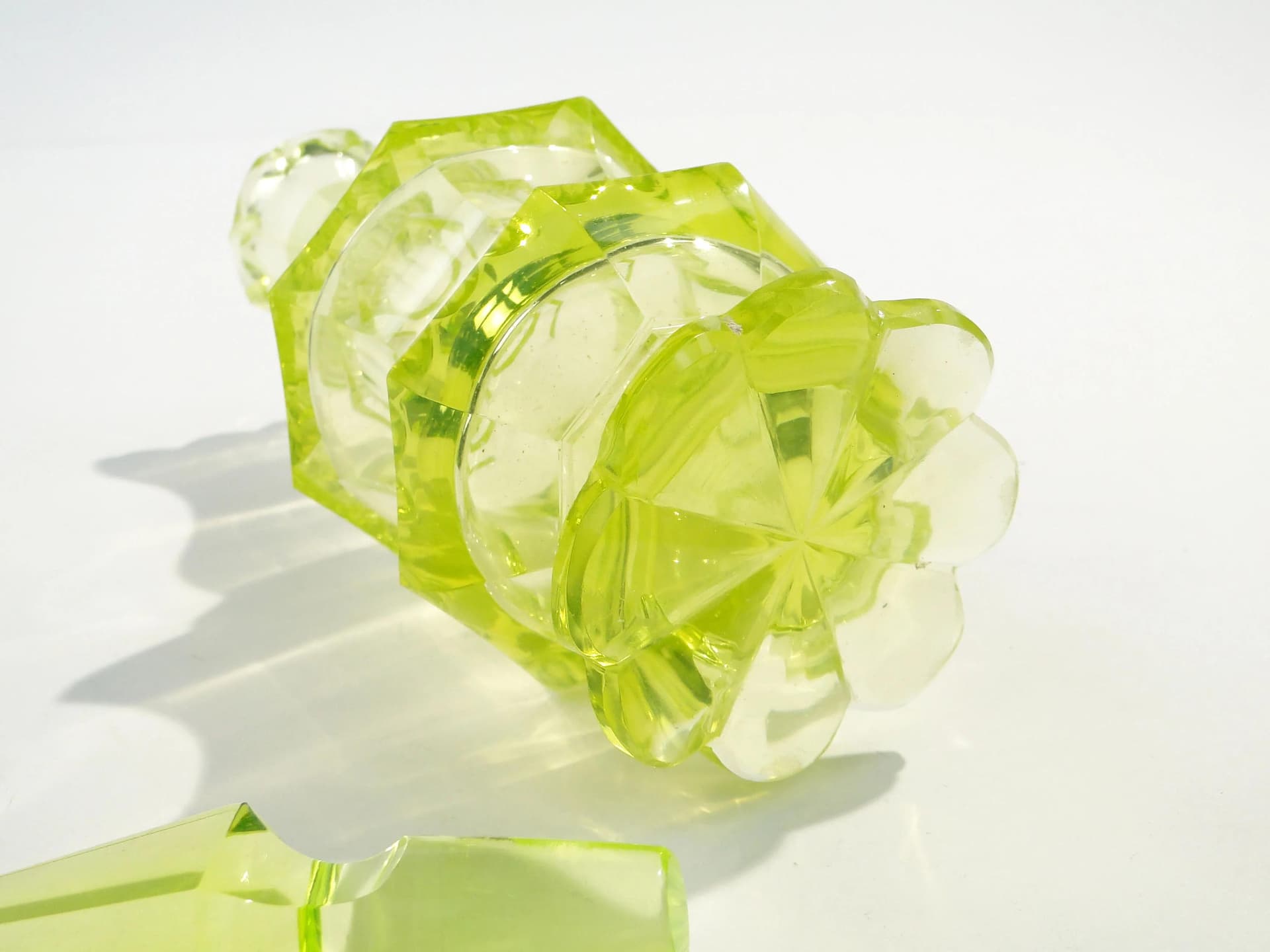 Decanter Biedermeier, green uranium glass, Austria, 1830s. - 160695