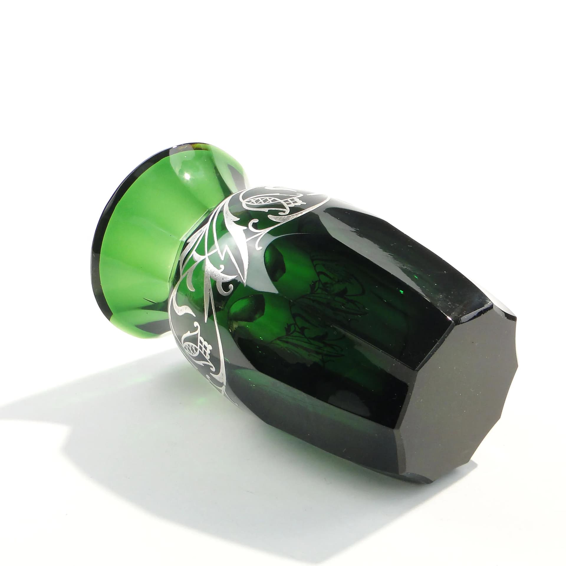 Wazon kryształowy szmaragdowy, srebro, proj. S. Haertel, Polska, lata 40. - 160652