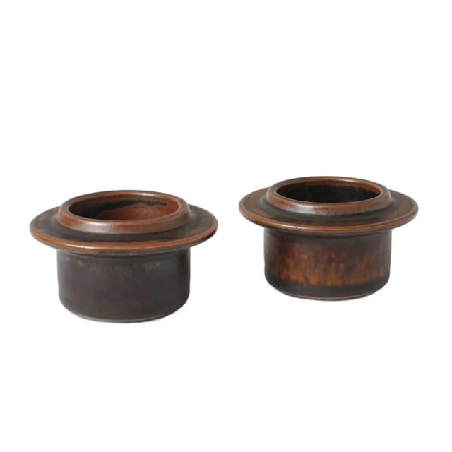 Pair of egg cups Ruska, dark brown stoneware, by U. Procopé, Arabia, Finland, 1960s. - DIMENSION