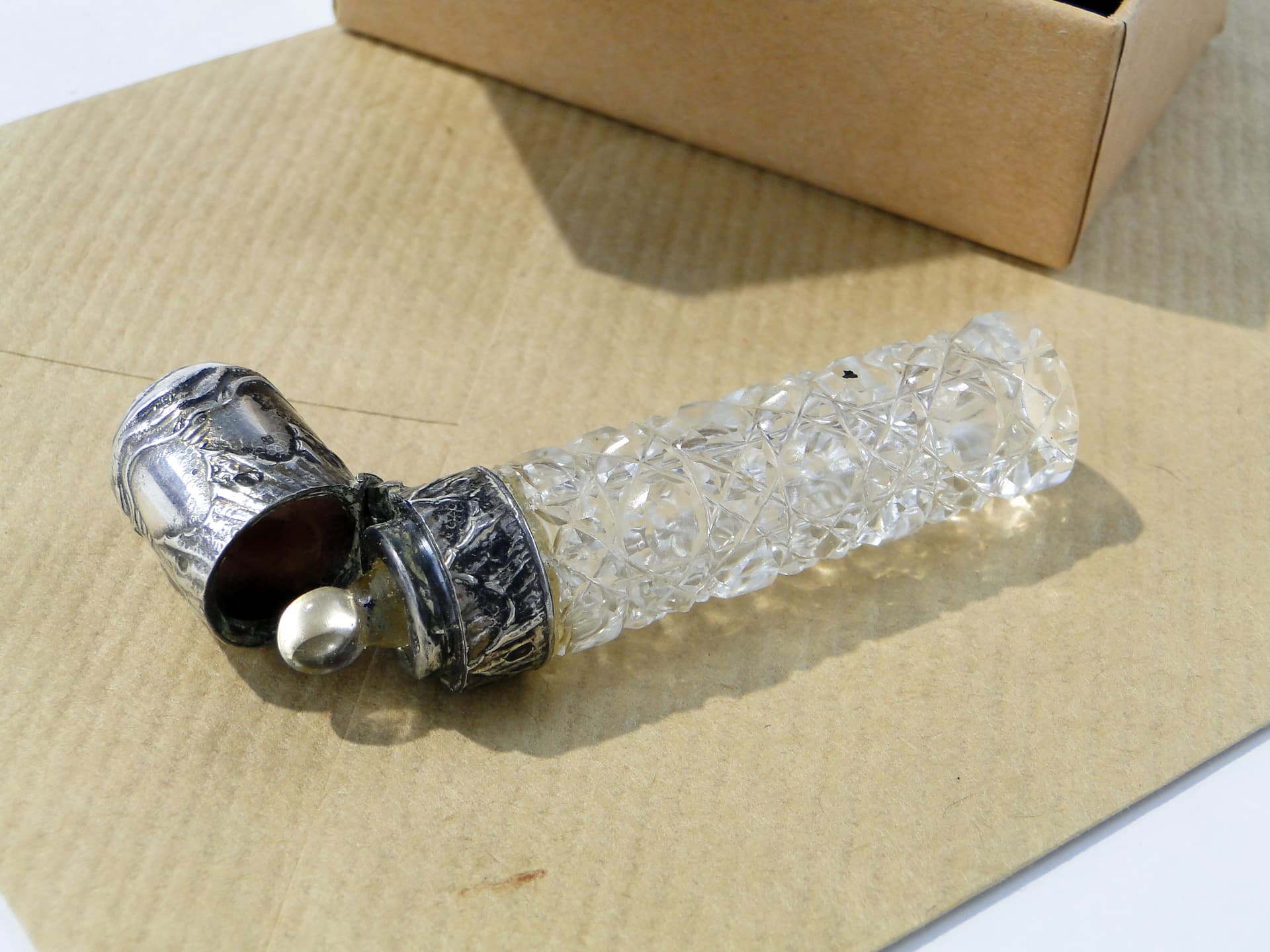 Perfume bottle, transparent crystal, silver, Germany, 19th c. - 161074