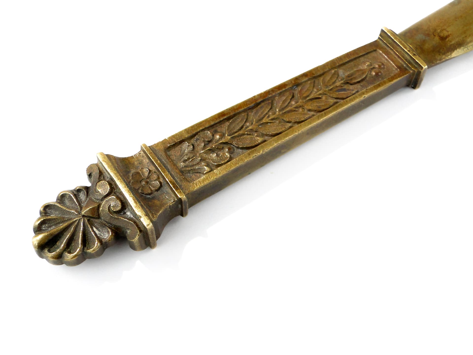 Eklektyczny nóż do listów z ornamentem akantowym, brąz, l.20. - 161248