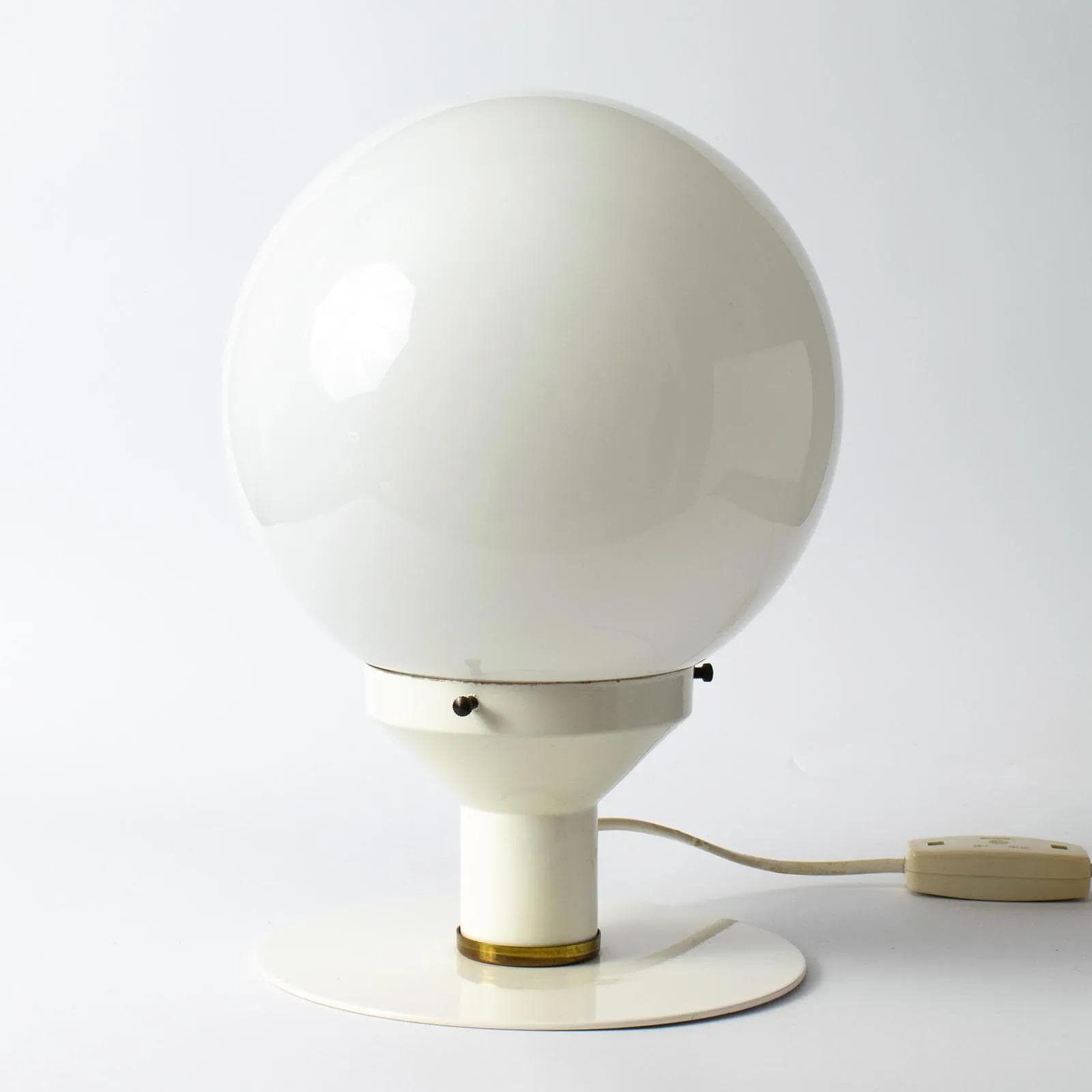 Table lamp, white, painted steel, milk glass, Computex, Poland, 1980s. - 161939