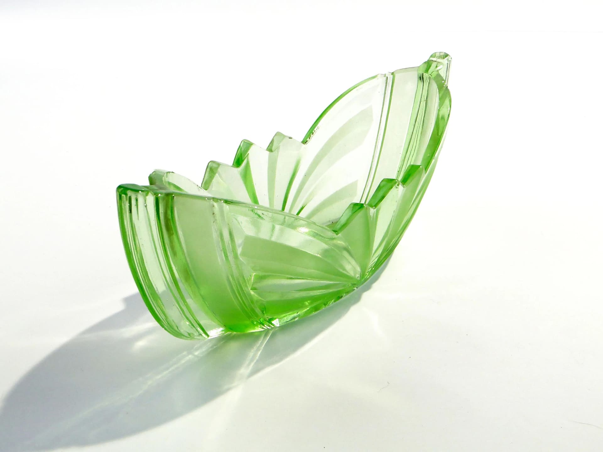 Jardiniere Art Deco, turquoise glass, Poland, 1930s. - 163825