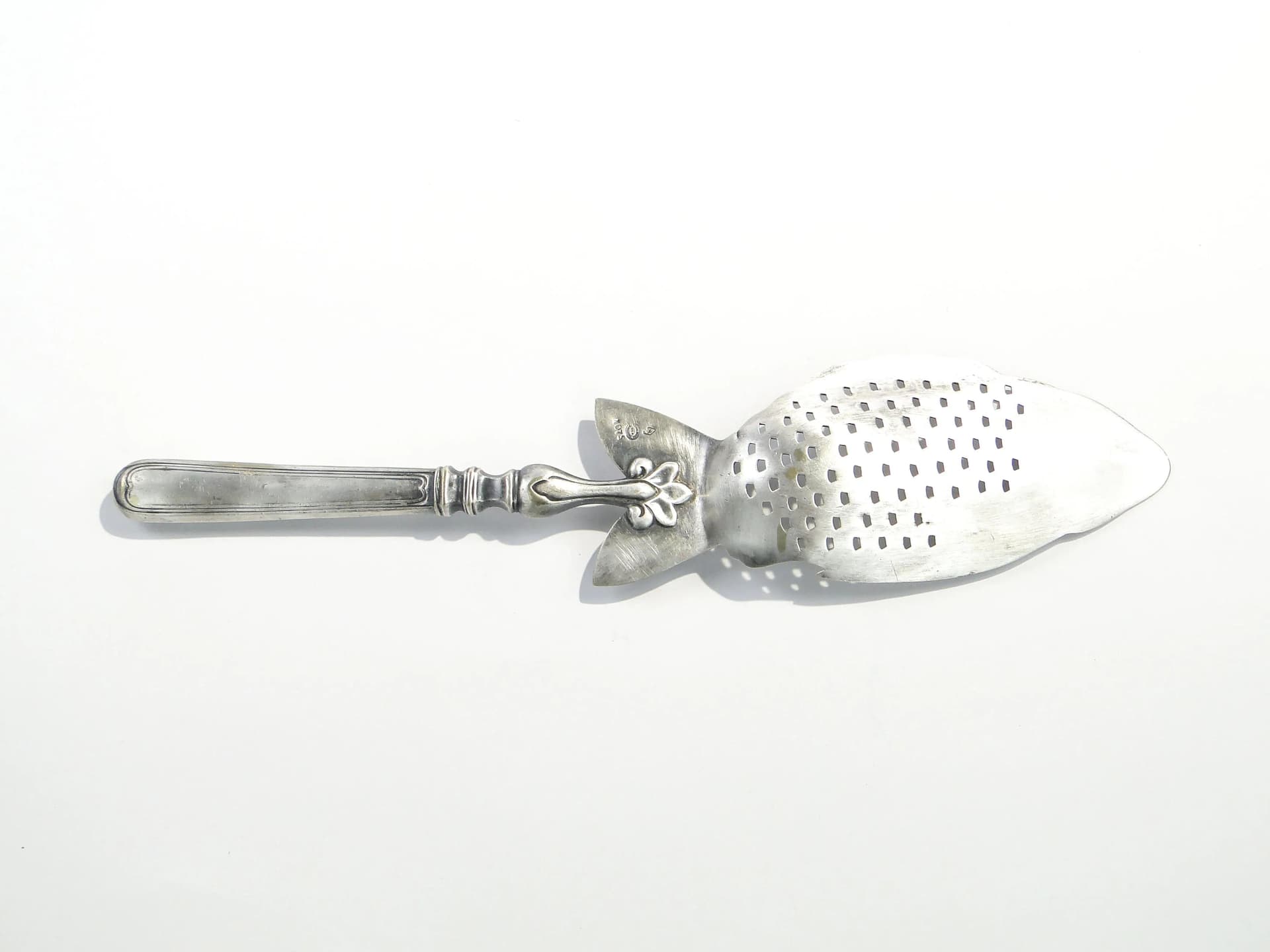 Łopatka do serwowania ryb, secesja, biały metal platerowany srebrem, Norblin, Polska, lata 20. - 163813