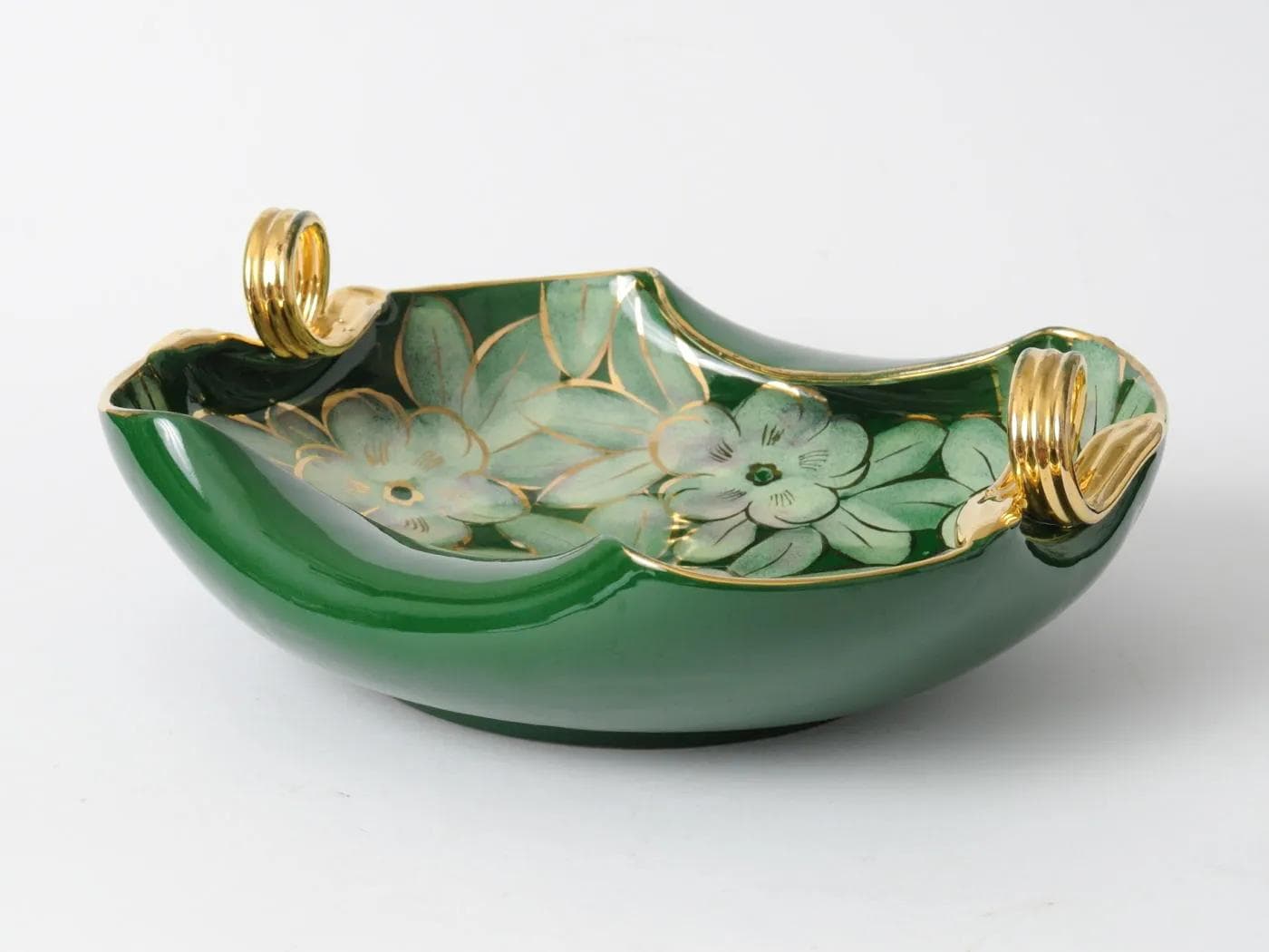 Centerpiece bowl, green faience, Italy, 1950s. - 161884