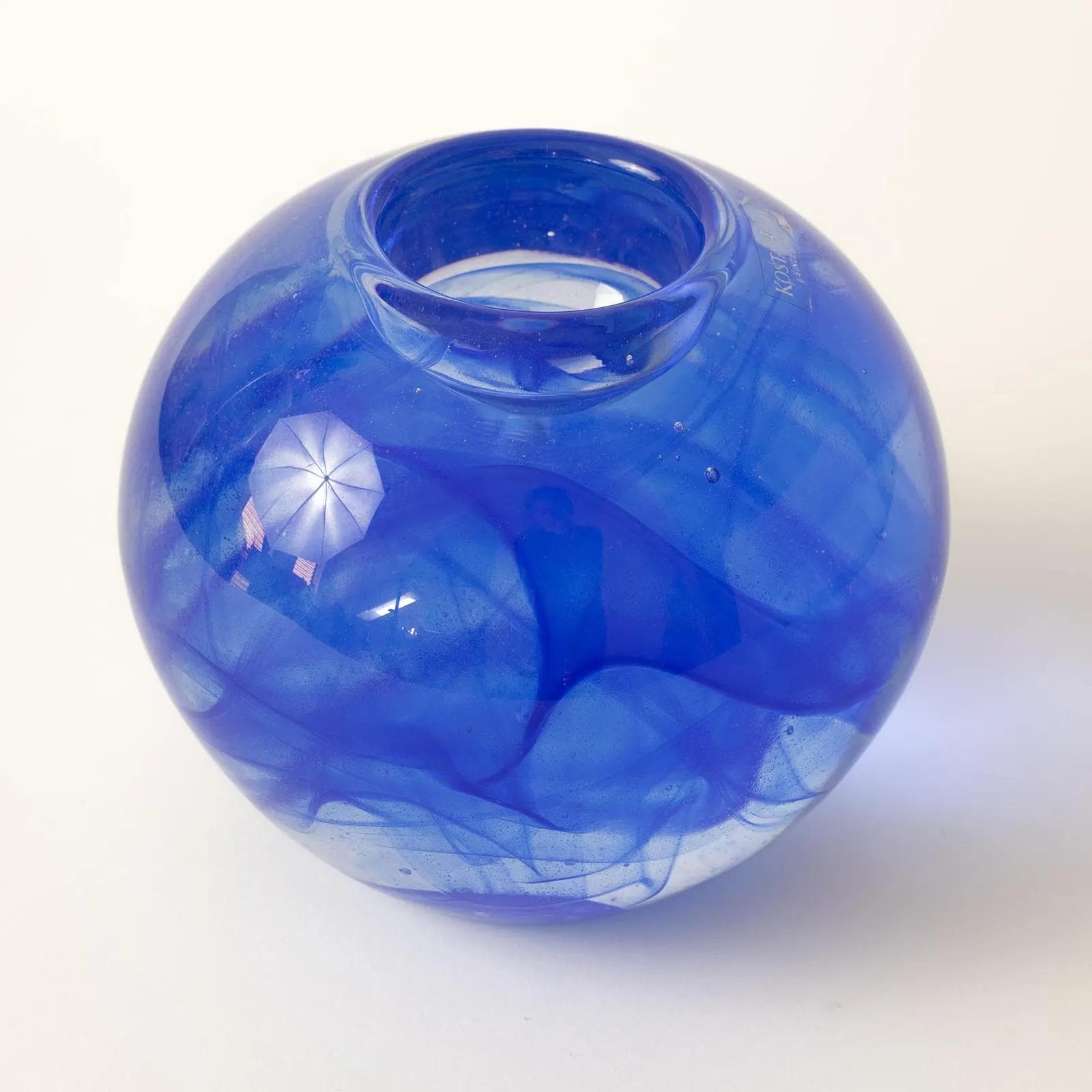 Świecznik, ciemnoniebieski, szkło, proj. A. Ehrner, Kosta Boda, Szwecja, lata 80. - 161847