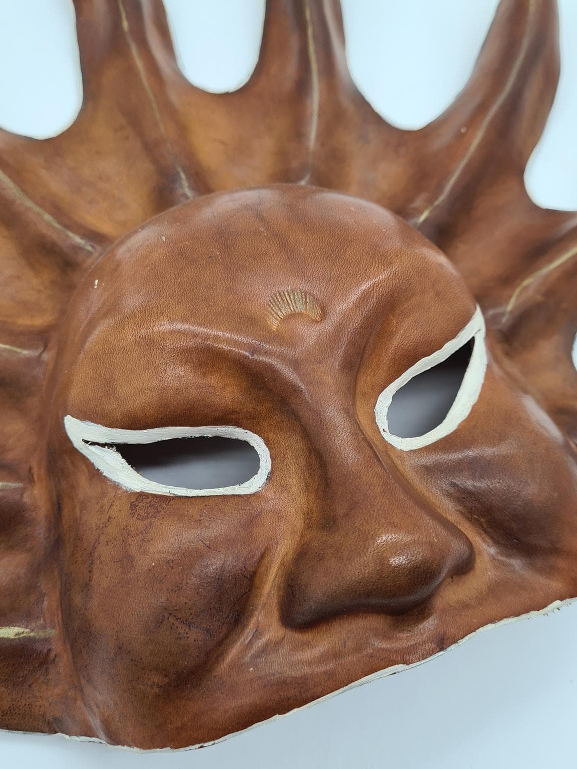 Maska ścienna Słońce, brązowy, skóra, lata 70. - 161320