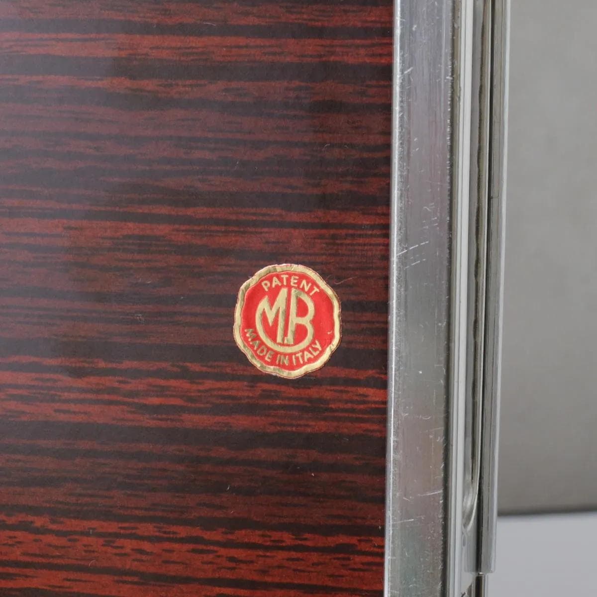 Taca, bordowy laminat, aluminium, MB Italia, Włochy, lata 60. - 161728