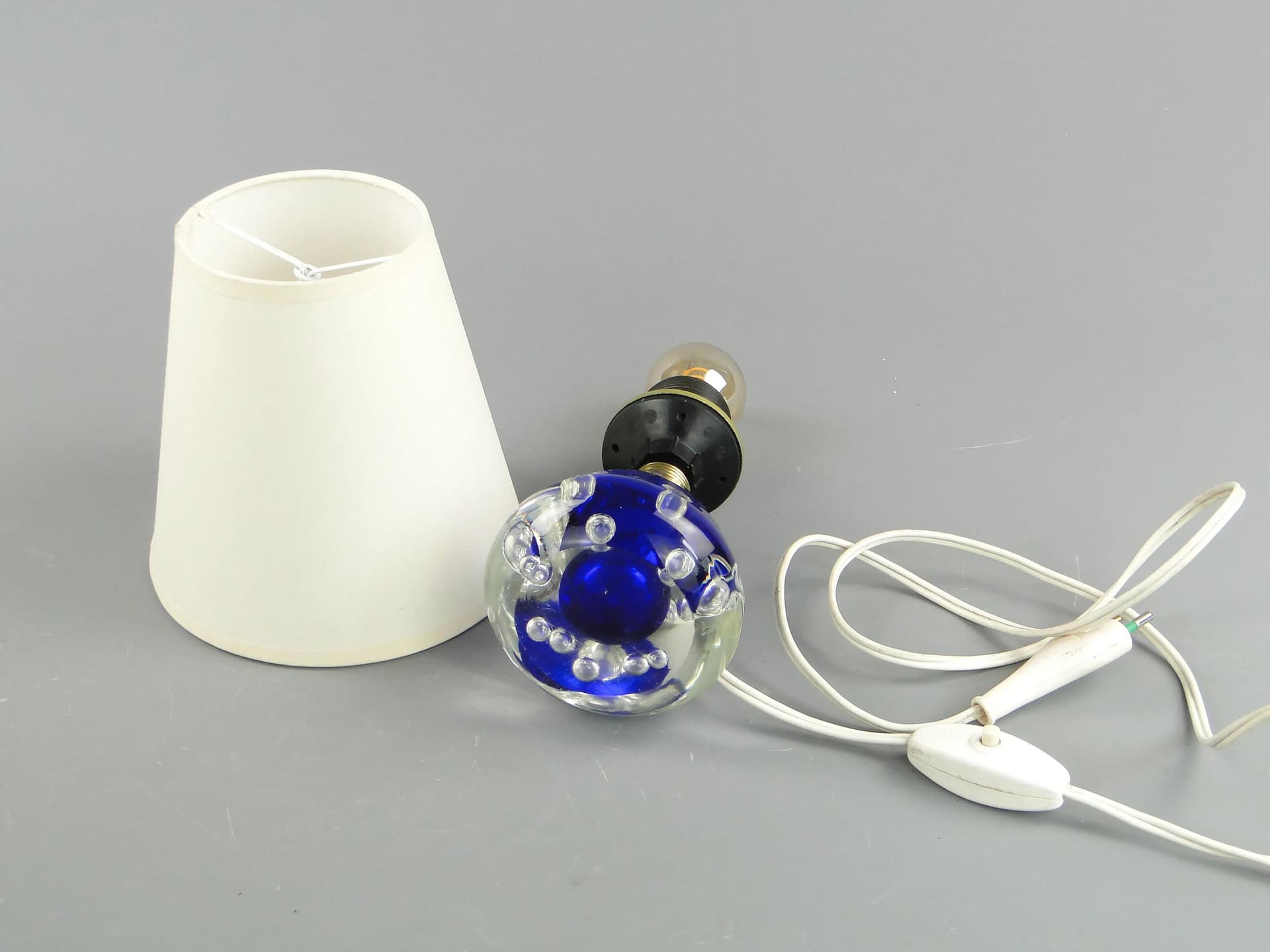 Lampa stołowa, szkło niebieskie, Val St Lambert, Belgia, lata 60. - 163559