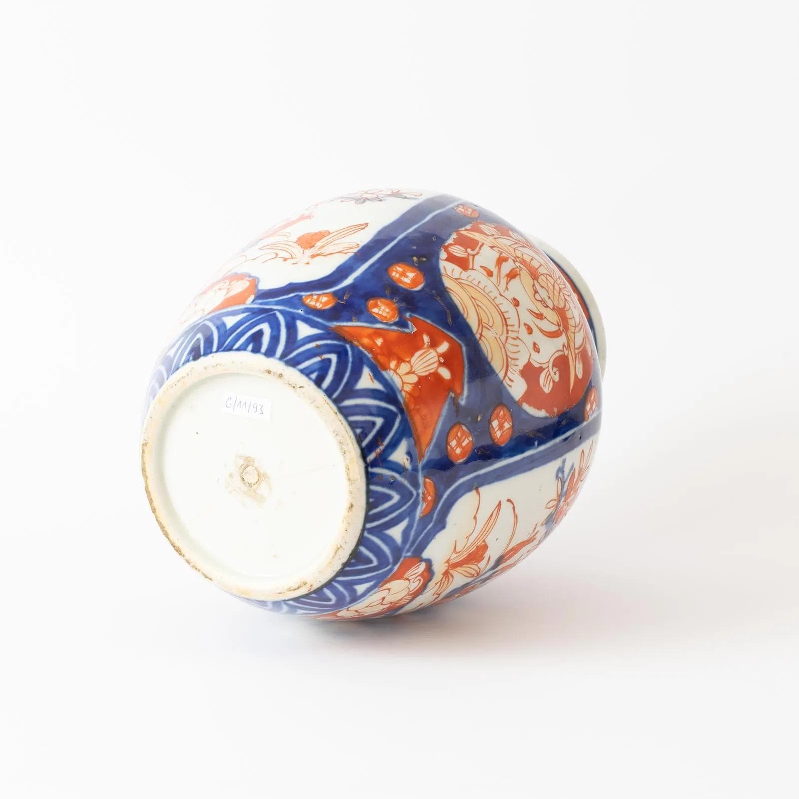 Vase Imari, ivory white porcelain, Japan, 19th c. - 161681