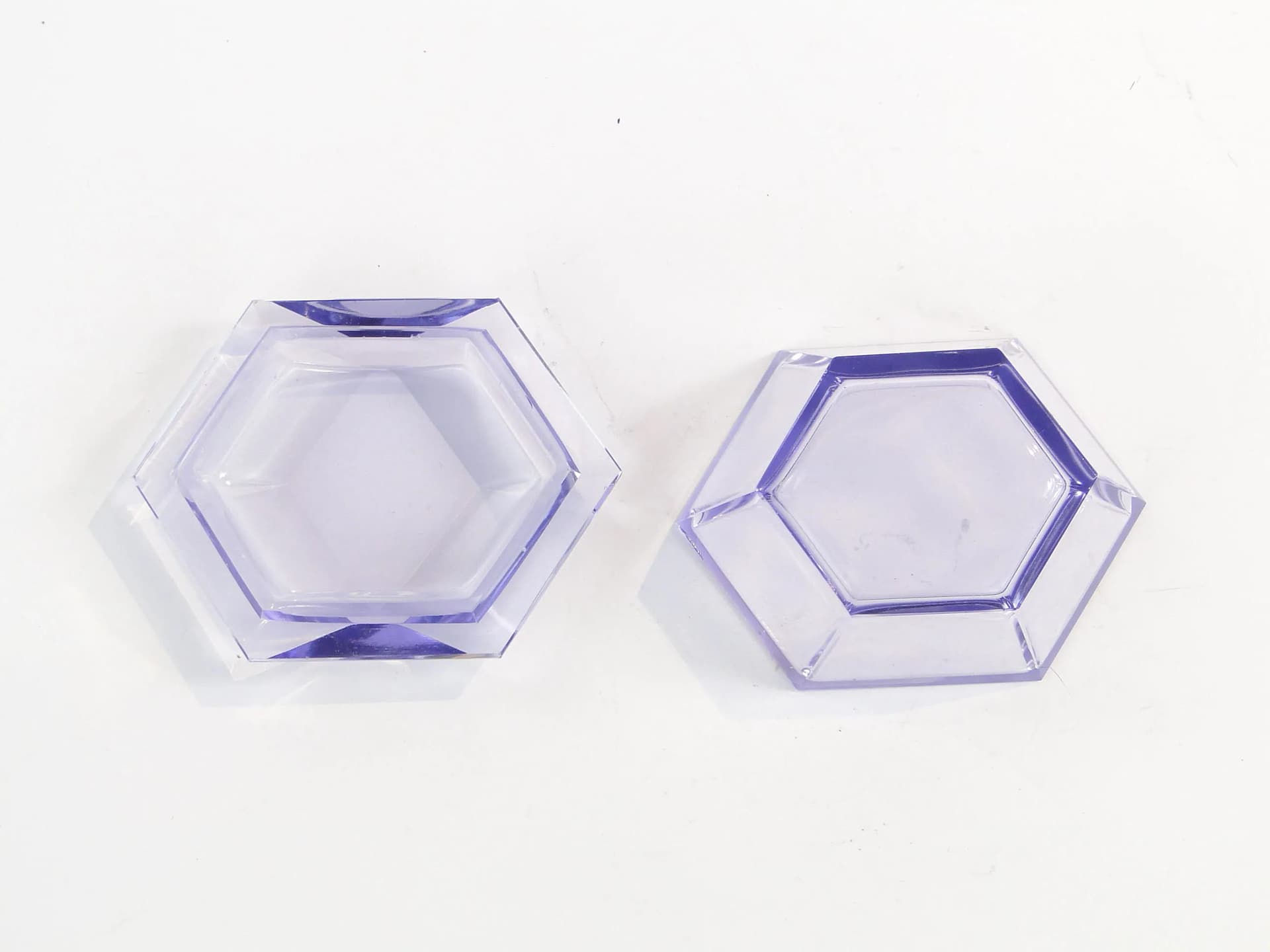 Crystal bonbonniere, violet, Moser, Czech Republic, 1960s. - 10495