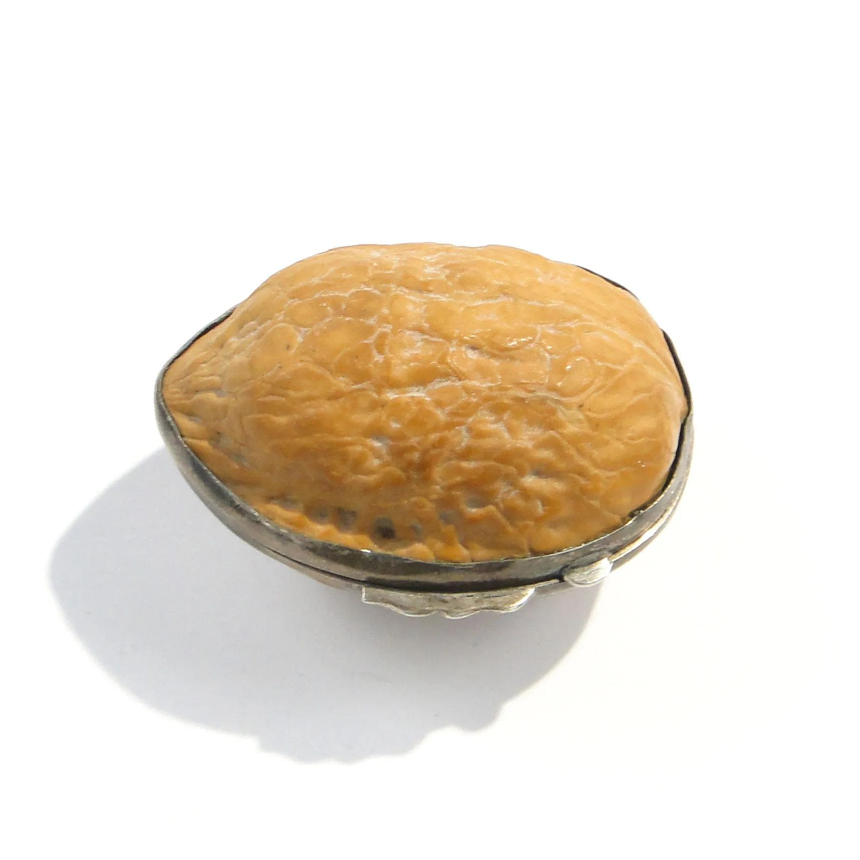 Pudełko na pierścionek, orzech jasnobrązowy, srebro, Włochy, lata 70. - 163392