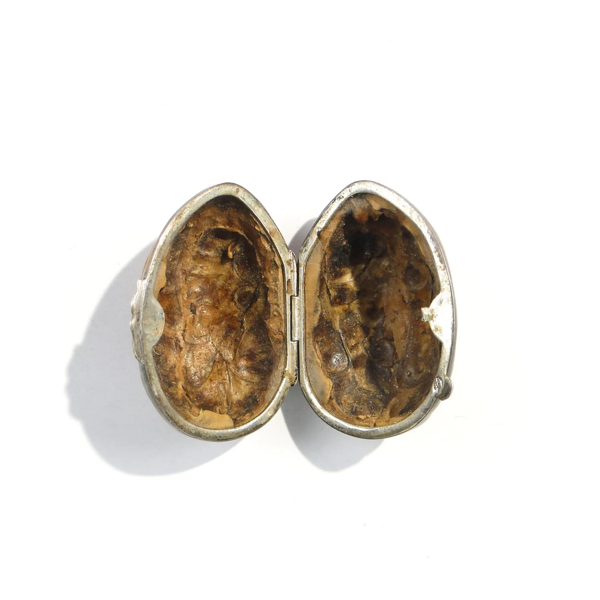 Pudełko na pierścionek, orzech jasnobrązowy, srebro, Włochy, lata 70. - 163395