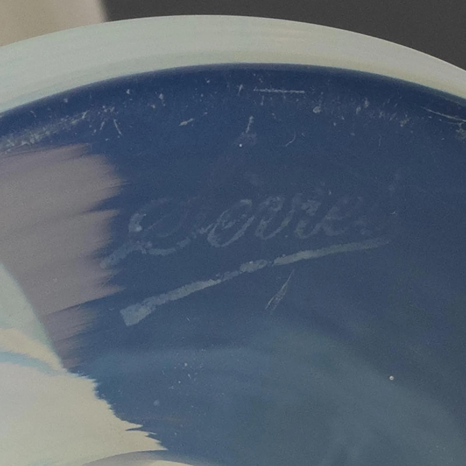 Goblet, ivory white glass, Sèvres, France, 1960s. - 161559