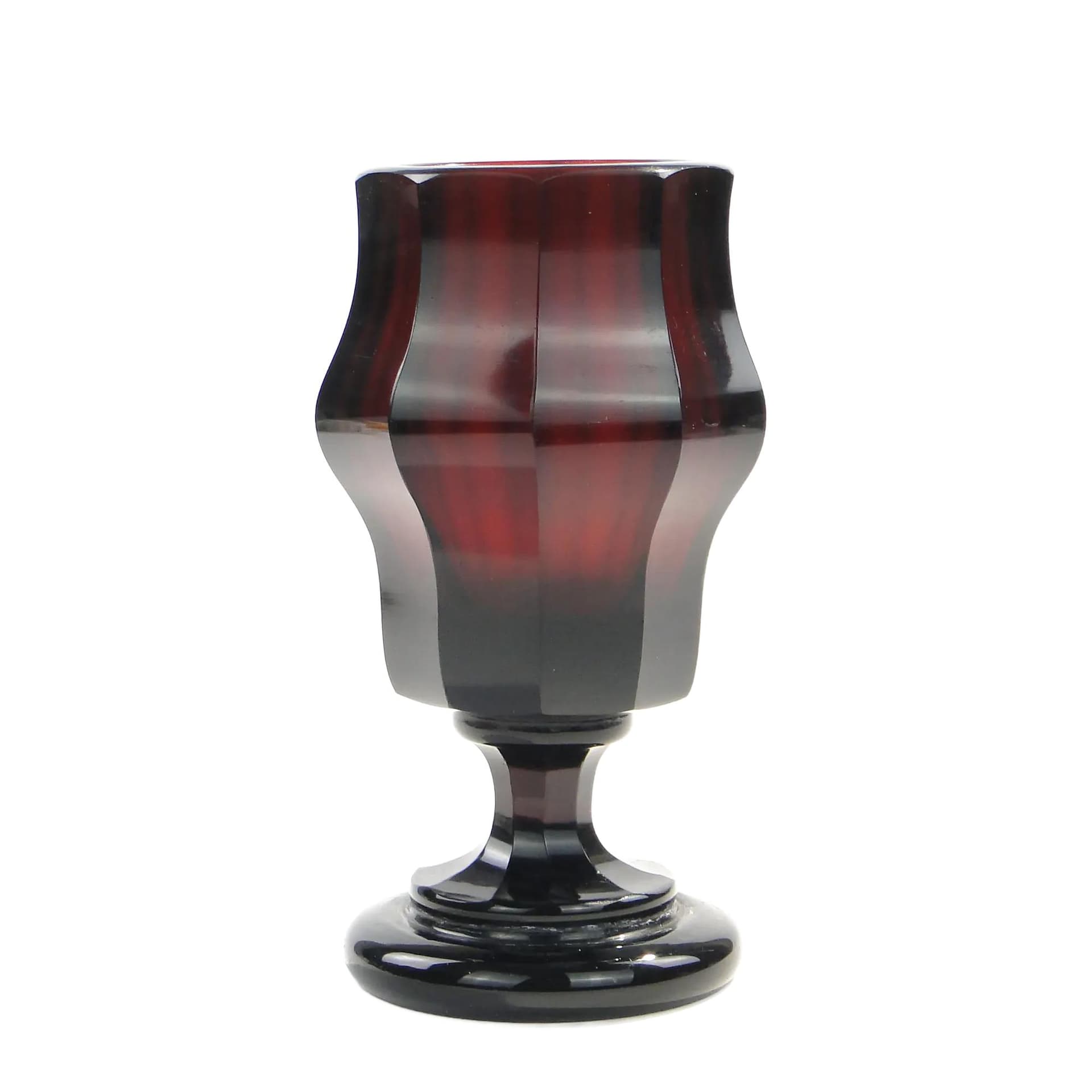 Wazon art déco, rubinowy, kryształ, Polska, lata 40.