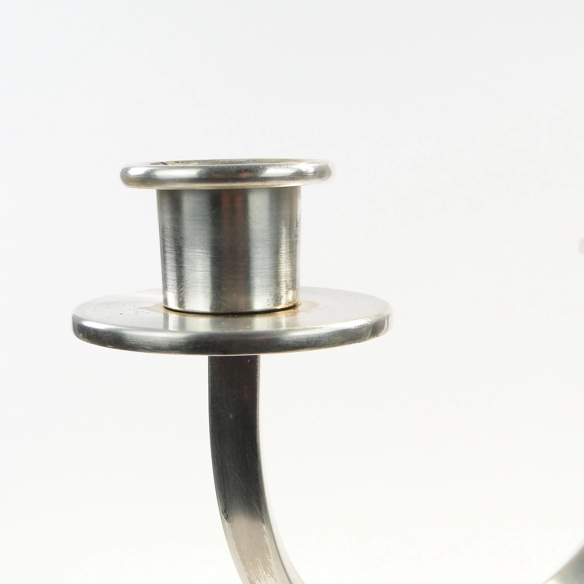 Świecznik dwuramienny Art déco, srebrny, mosiądz platerowany srebrem, Sandrik, Czechosłowacja, początek XX w. - 163236