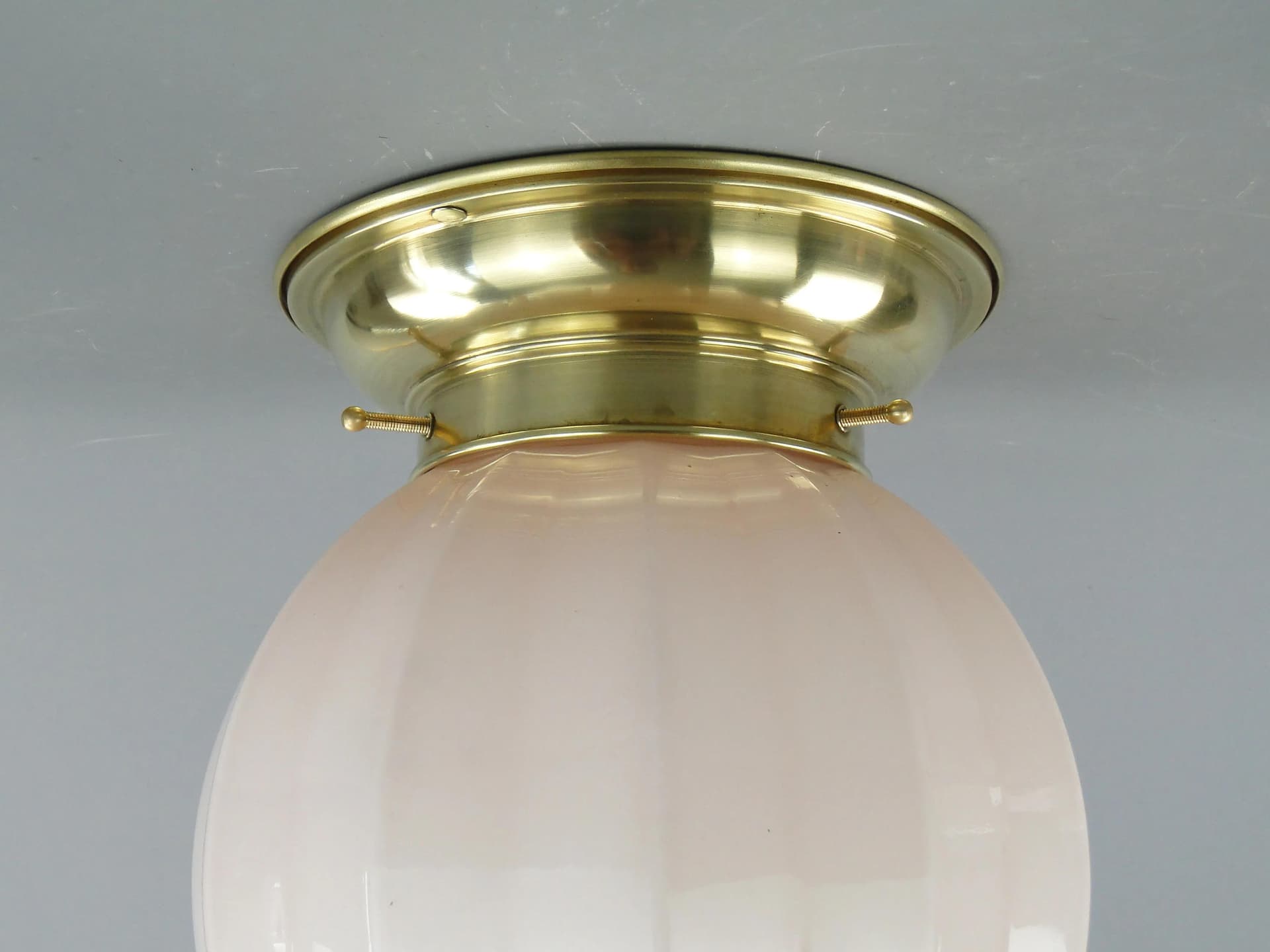 Eclectic ceiling light, pink glass, brass, Poland, 1940s. - 163212
