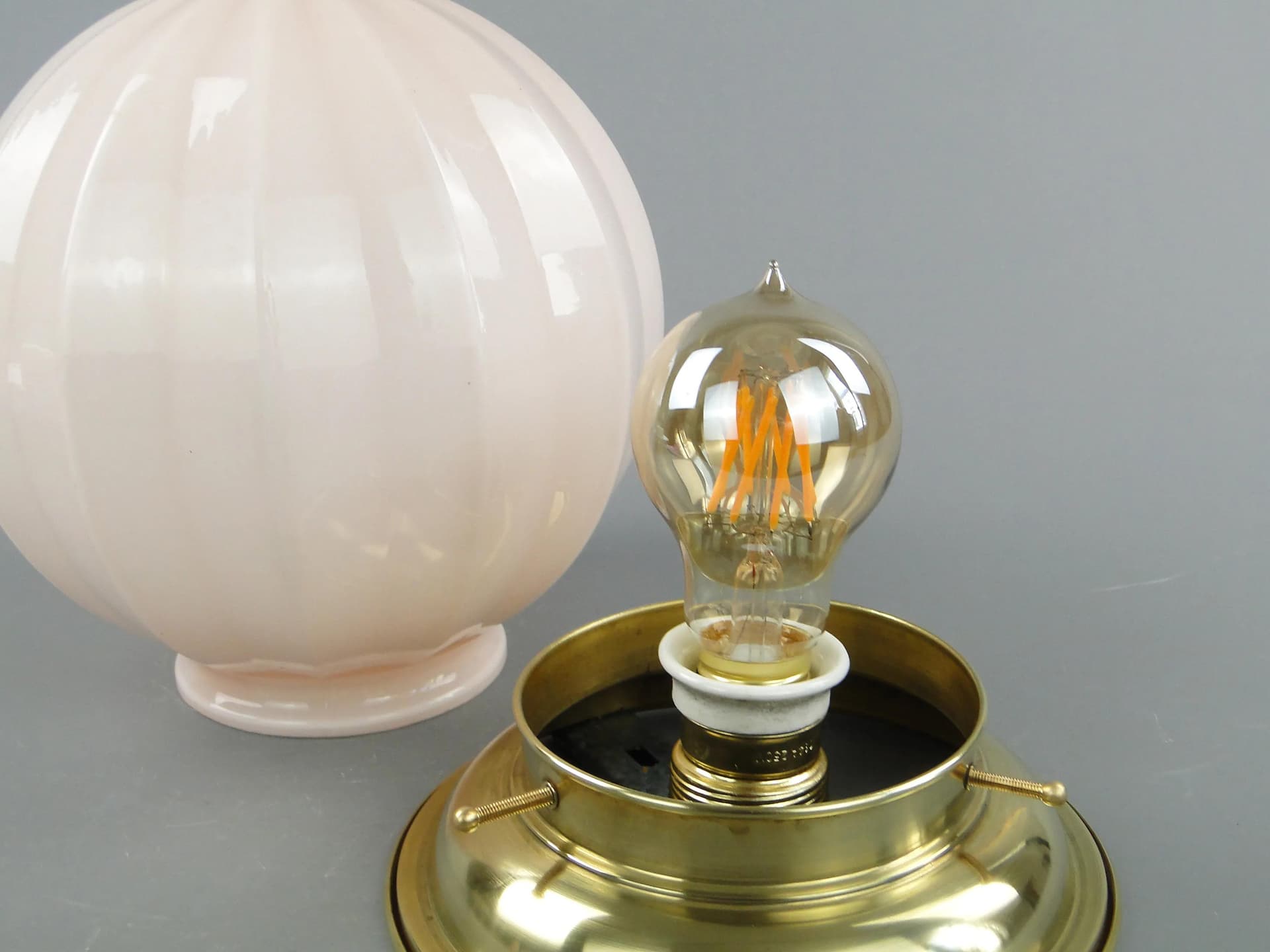 Eclectic ceiling light, pink glass, brass, Poland, 1940s. - 163210