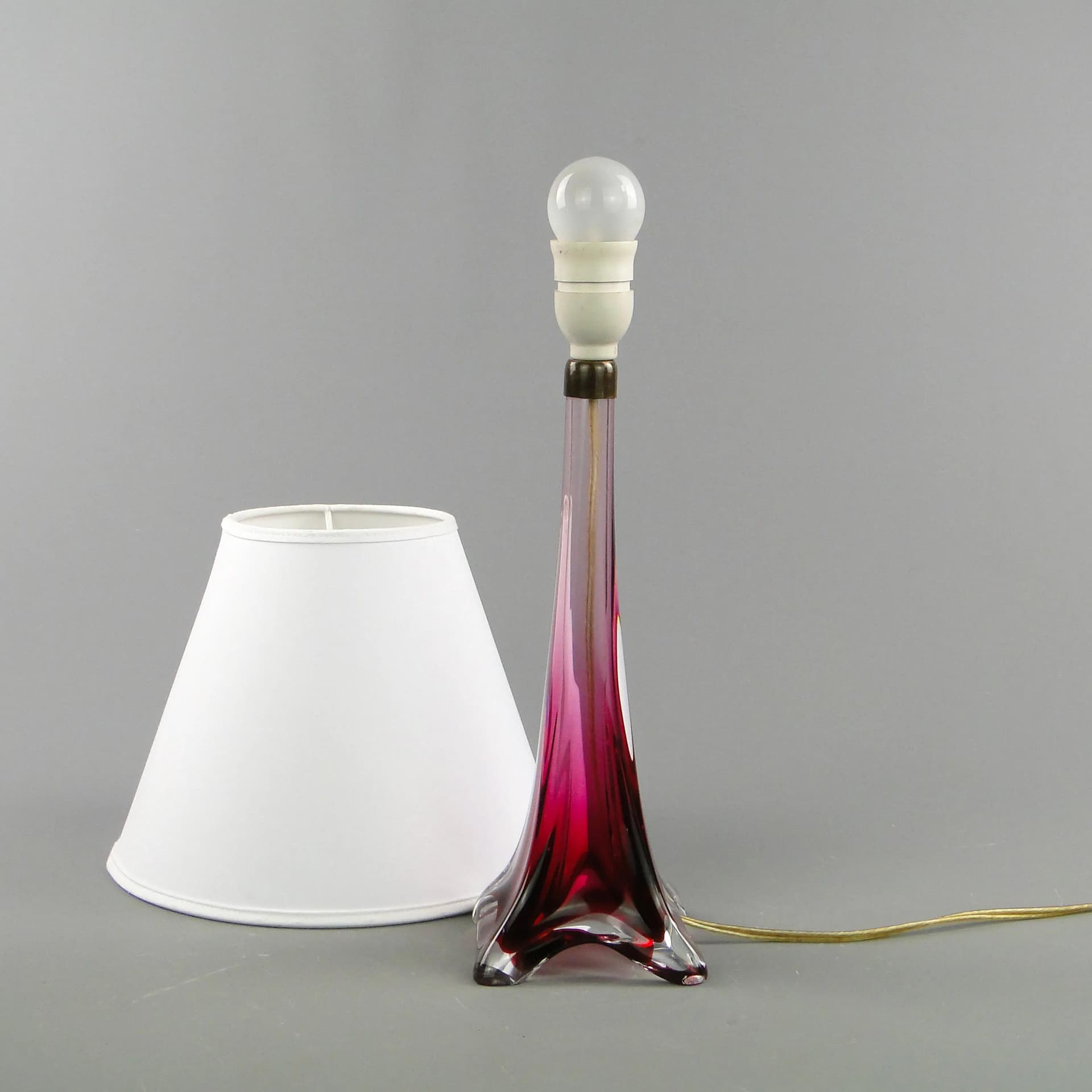 Lampa stołowa, Val St Lambert, szkło czerwony, Belgia, lata 60. - 163193