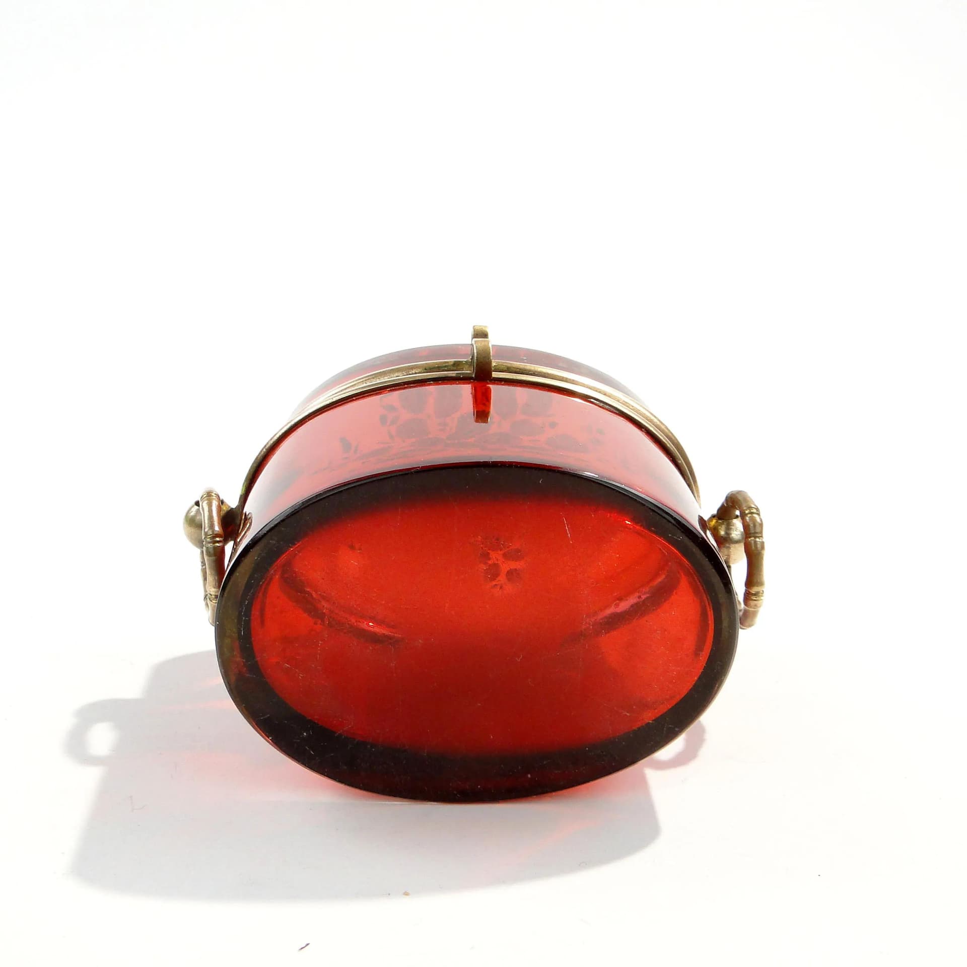 Pudełko eliptyczne Biedermeier, czerwone, szkło kryształowe, Czechy, XIX wiek - 163170