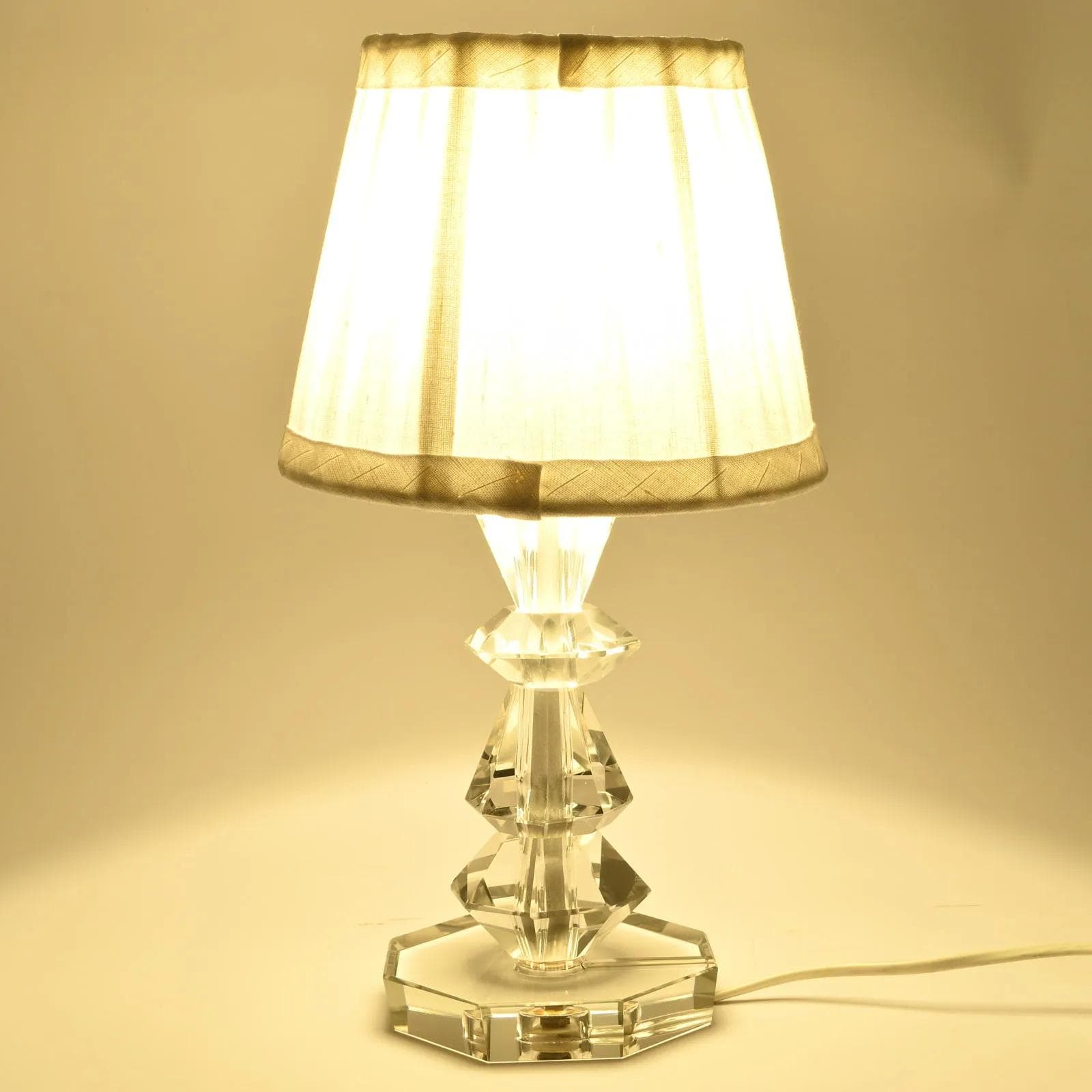 Table lamp, transparent crystal, Sweden, 1970s. - 162336